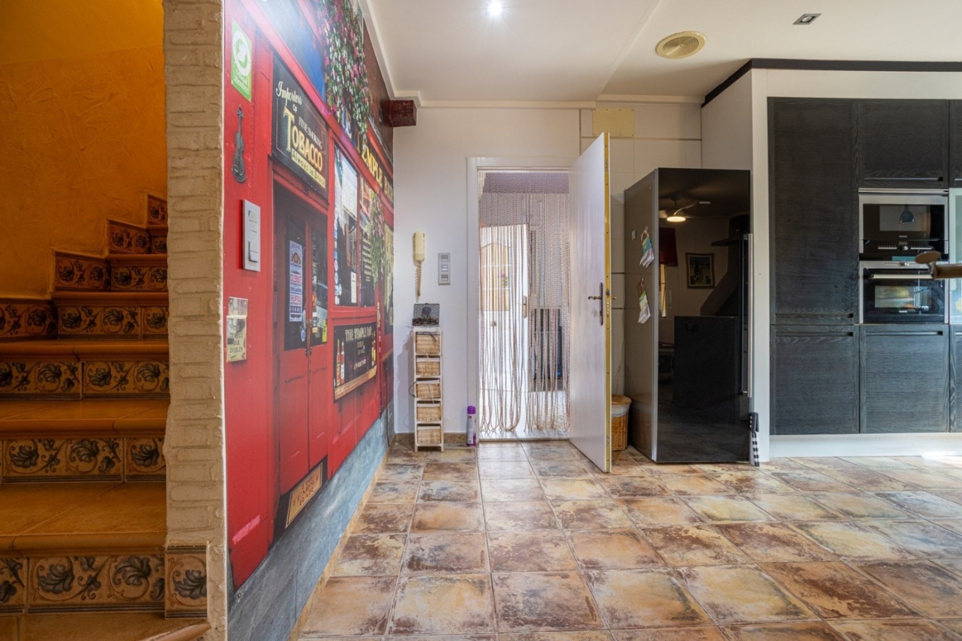 Resale - Villa -
Elche