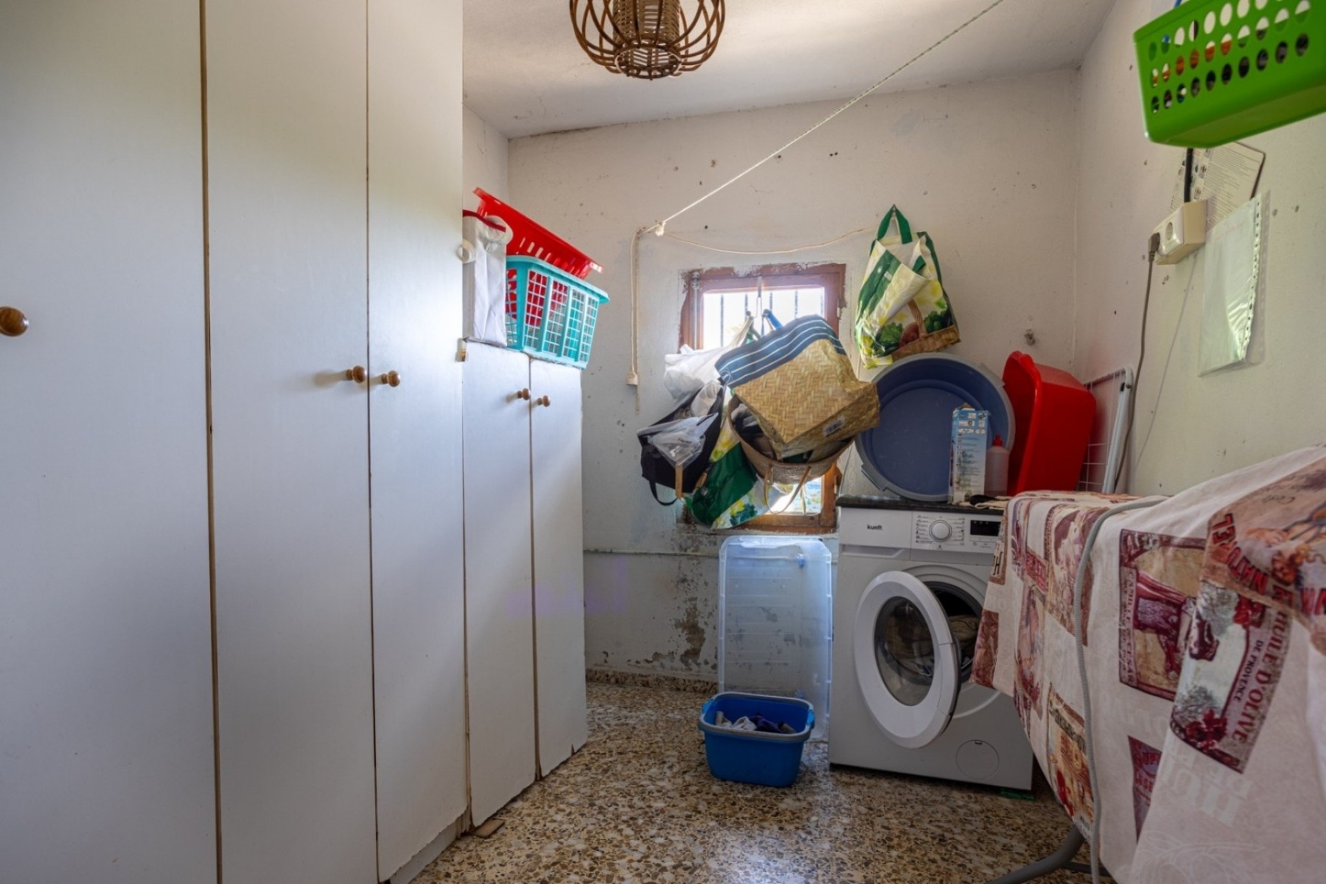 Resale - Villa -
Elche