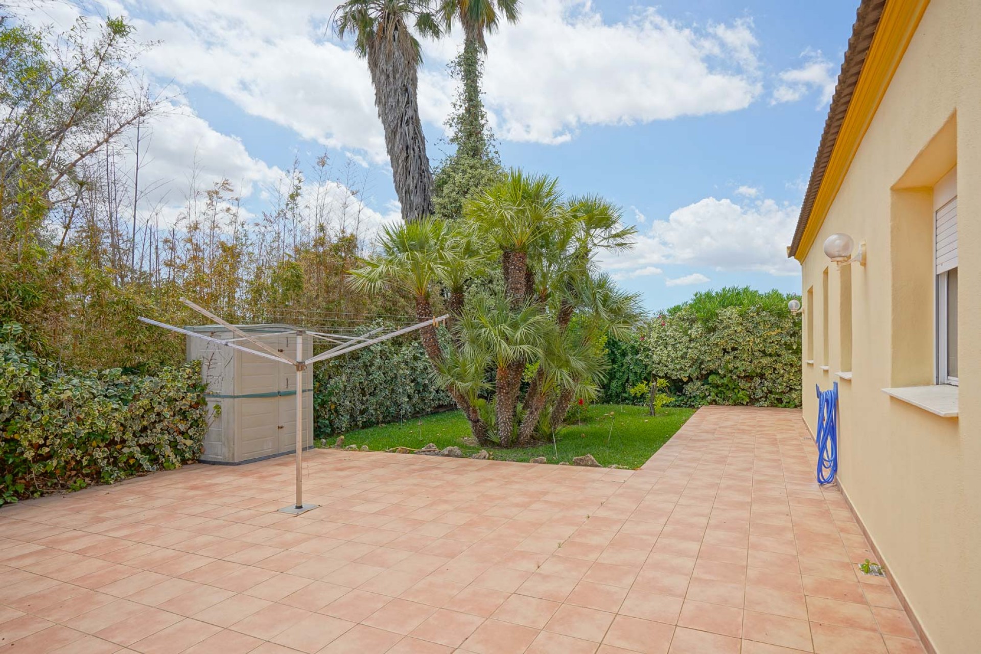 Resale - Villa -
Els Poblets - Center