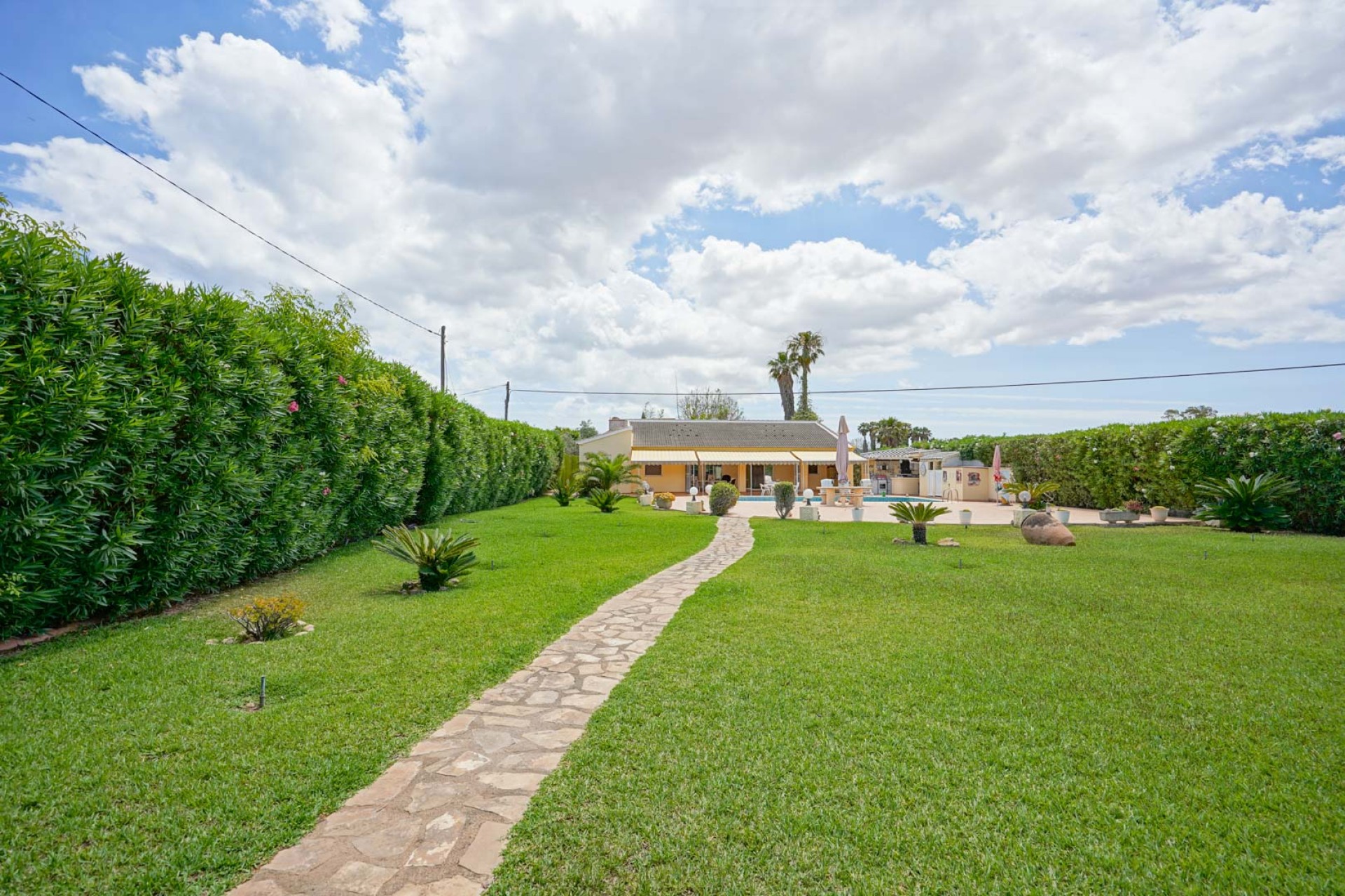 Resale - Villa -
Els Poblets - Center