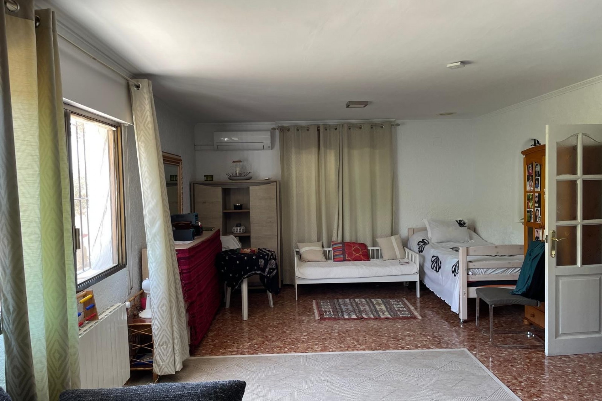Resale - Villa -
Finestrat
