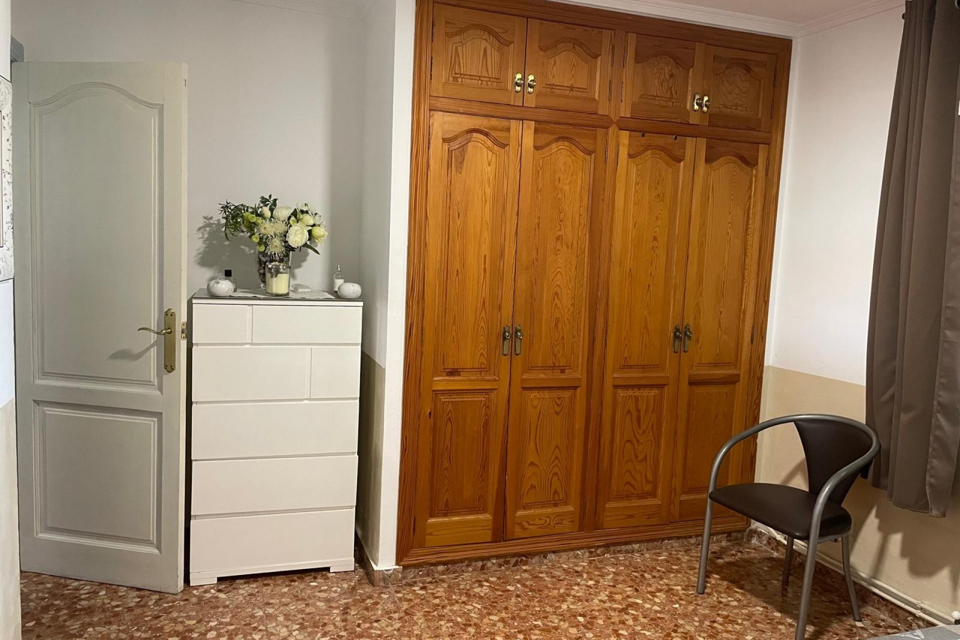Resale - Villa -
Finestrat