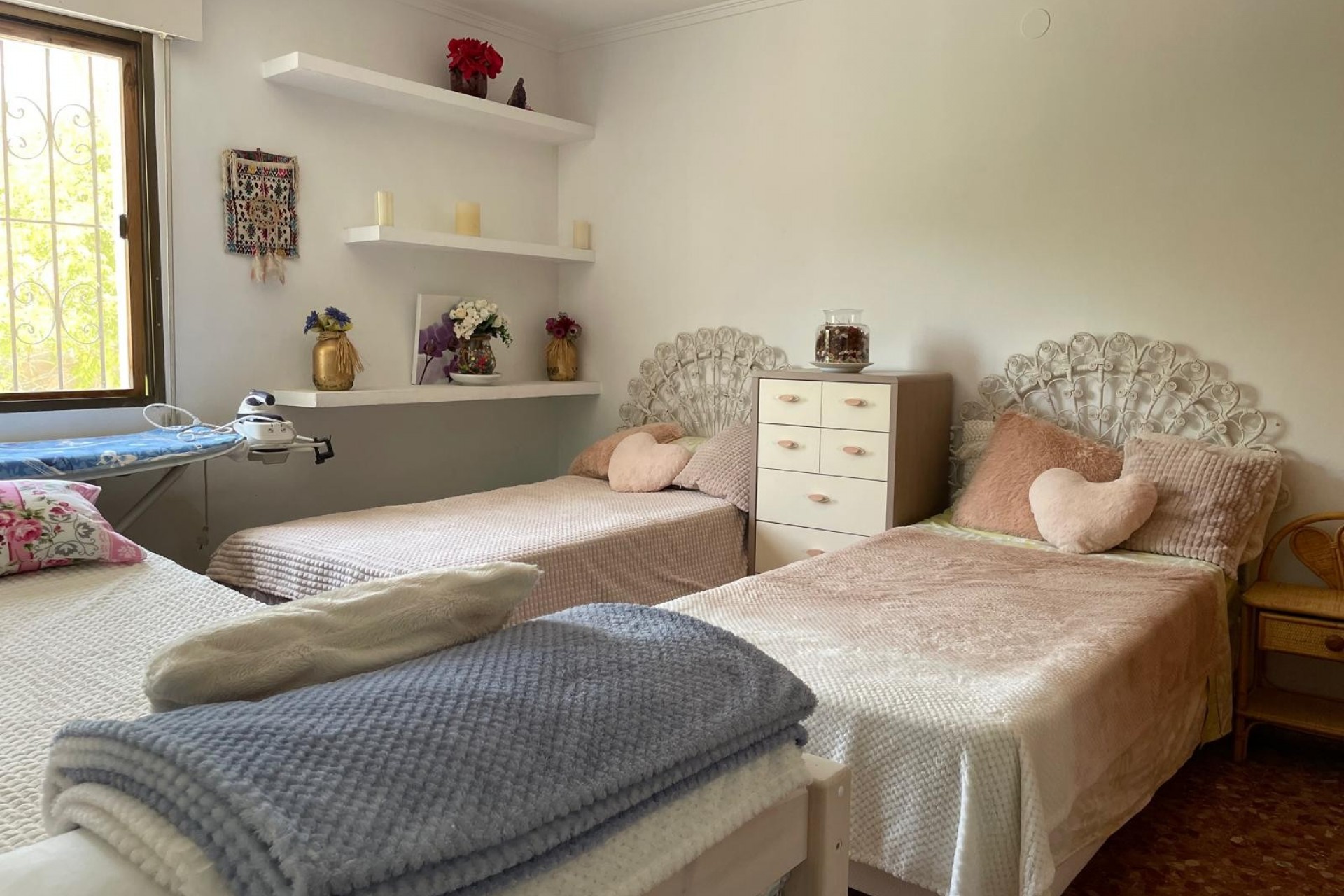 Resale - Villa -
Finestrat
