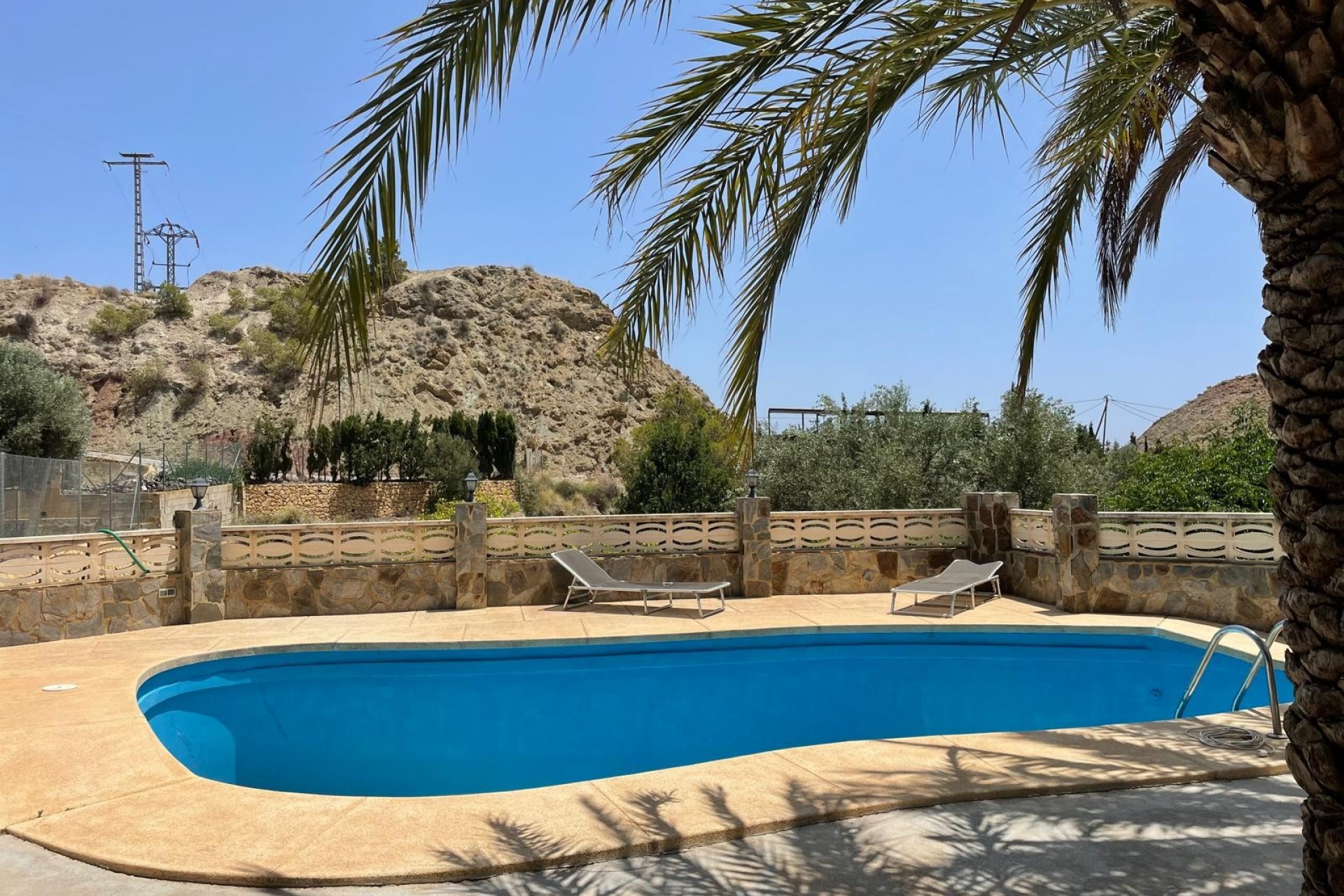 Resale - Villa -
Finestrat