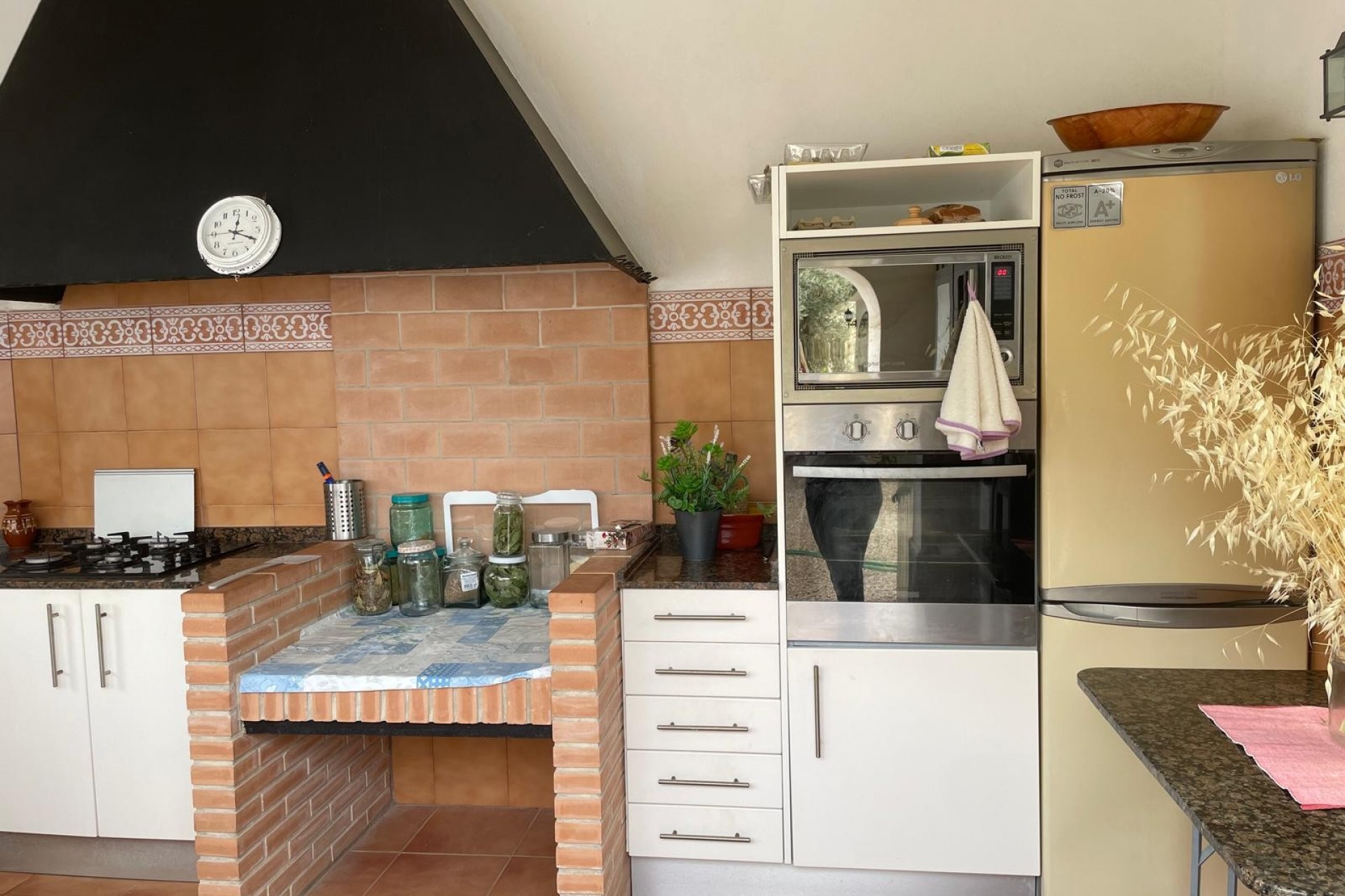 Resale - Villa -
Finestrat