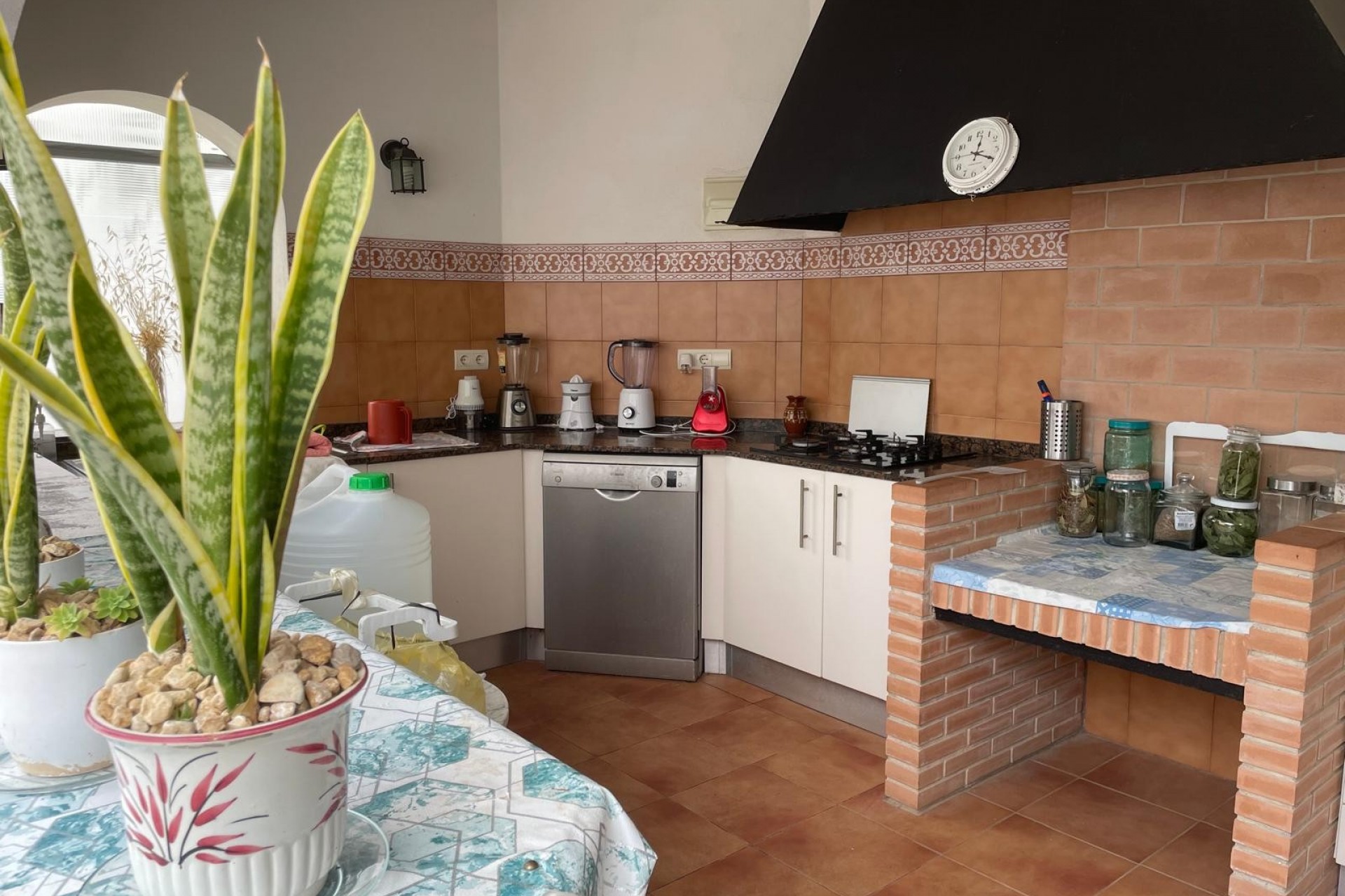 Resale - Villa -
Finestrat
