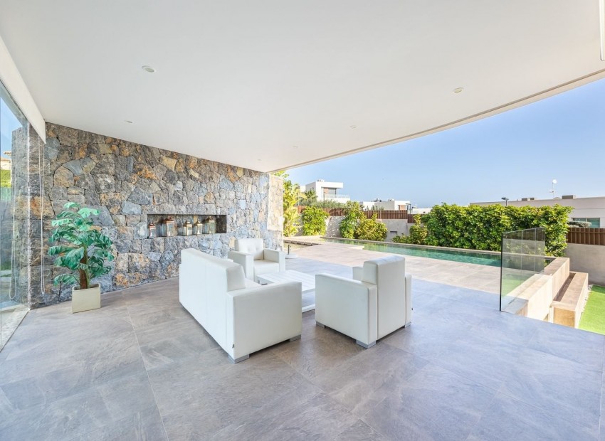Resale - Villa -
Finestrat