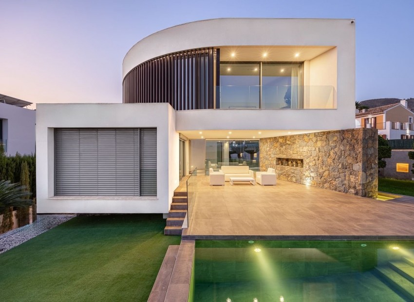 Resale - Villa -
Finestrat
