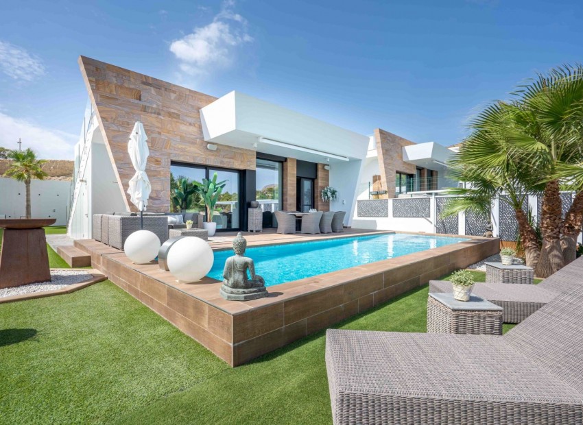 Resale - Villa -
Finestrat