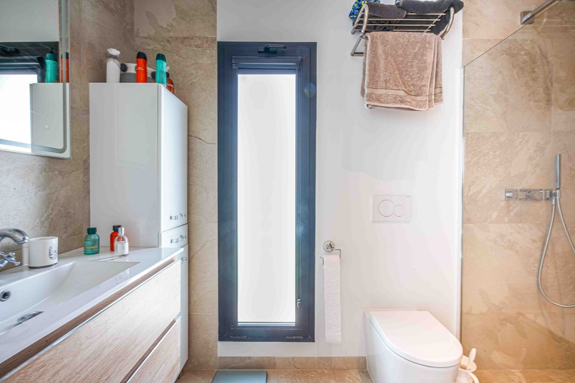 Resale - Villa -
Finestrat