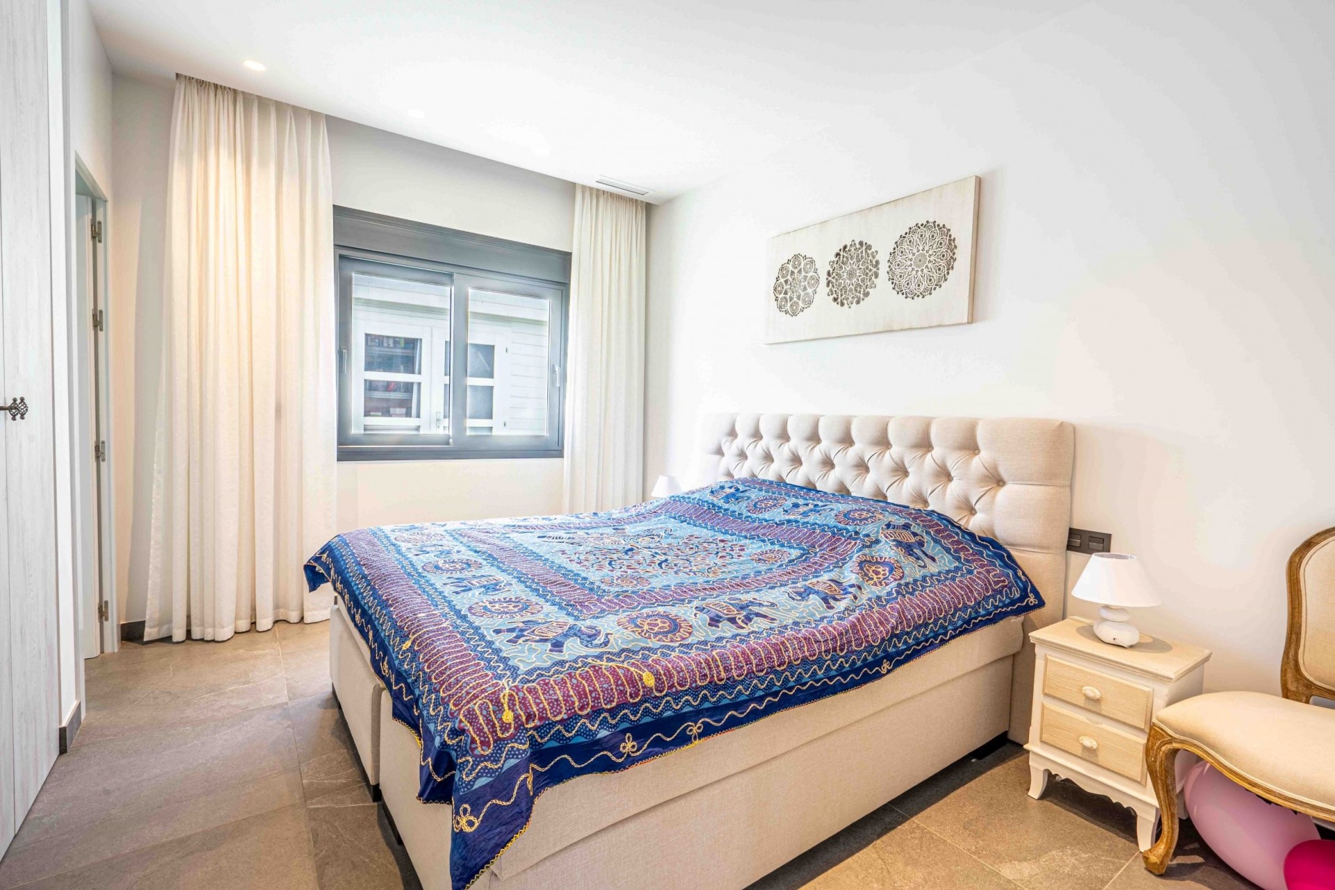 Resale - Villa -
Finestrat