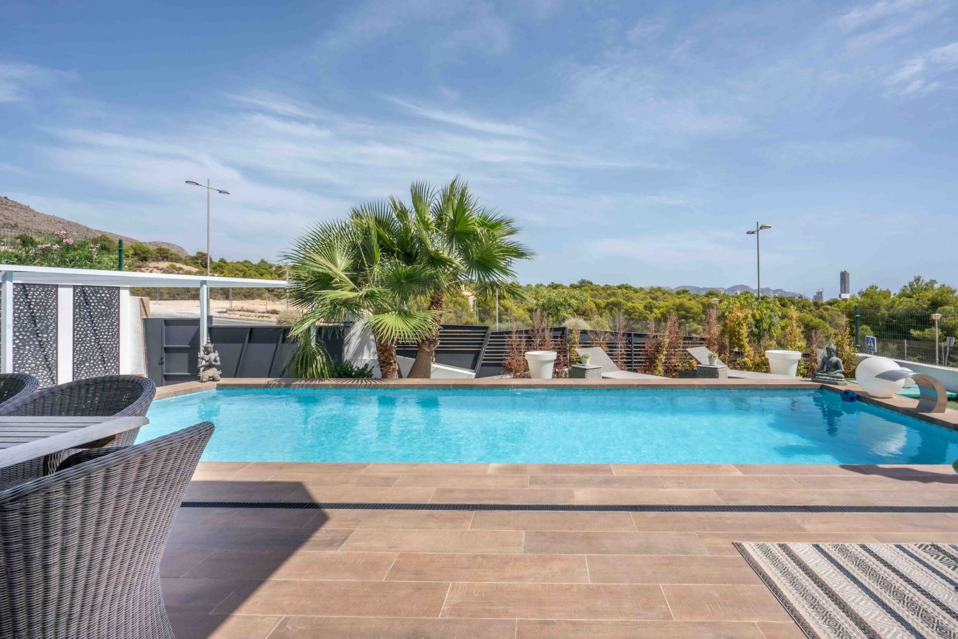 Resale - Villa -
Finestrat