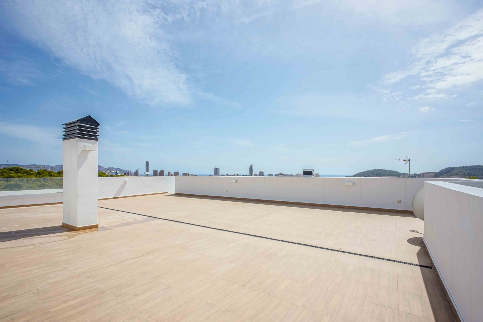 Resale - Villa -
Finestrat