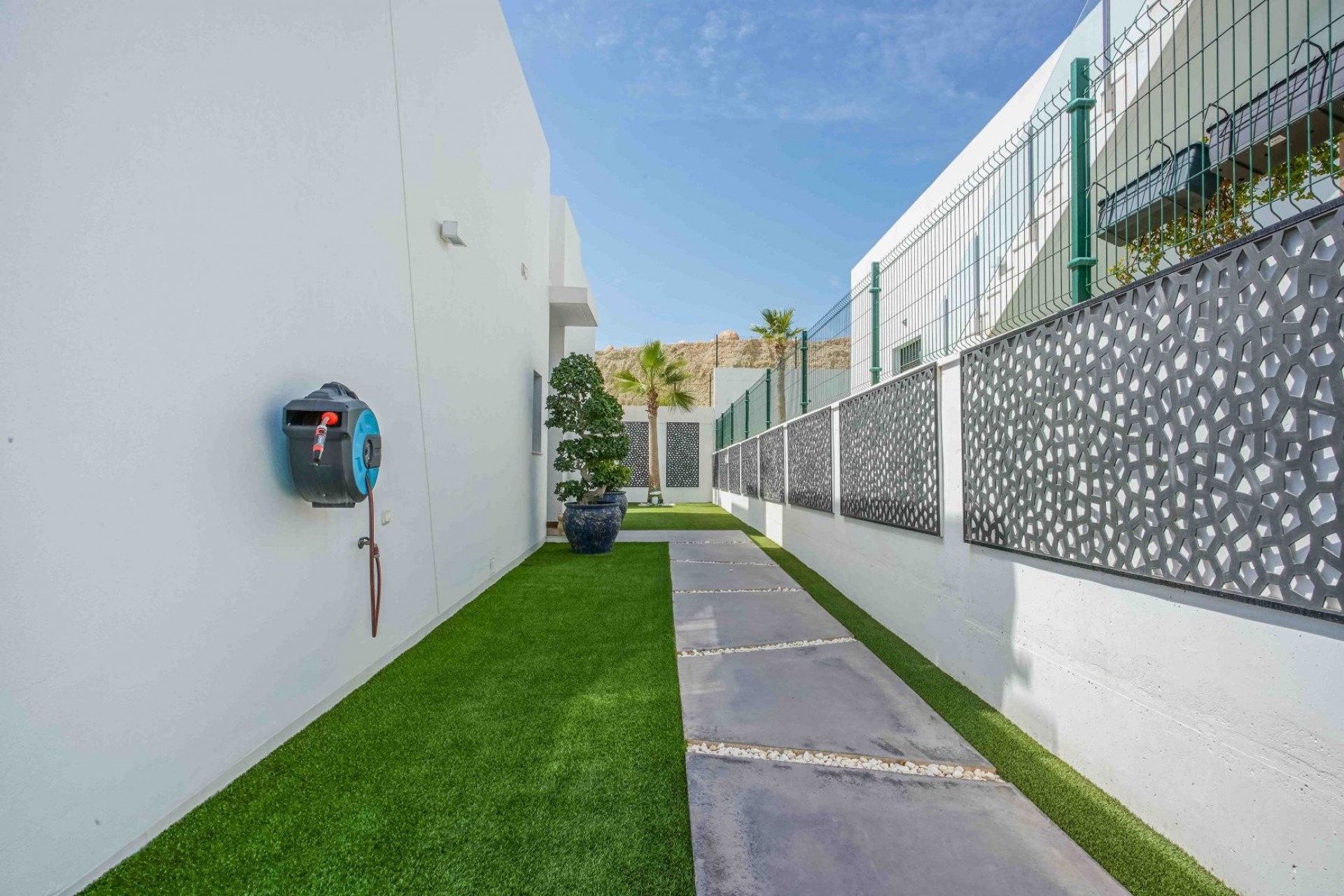 Resale - Villa -
Finestrat