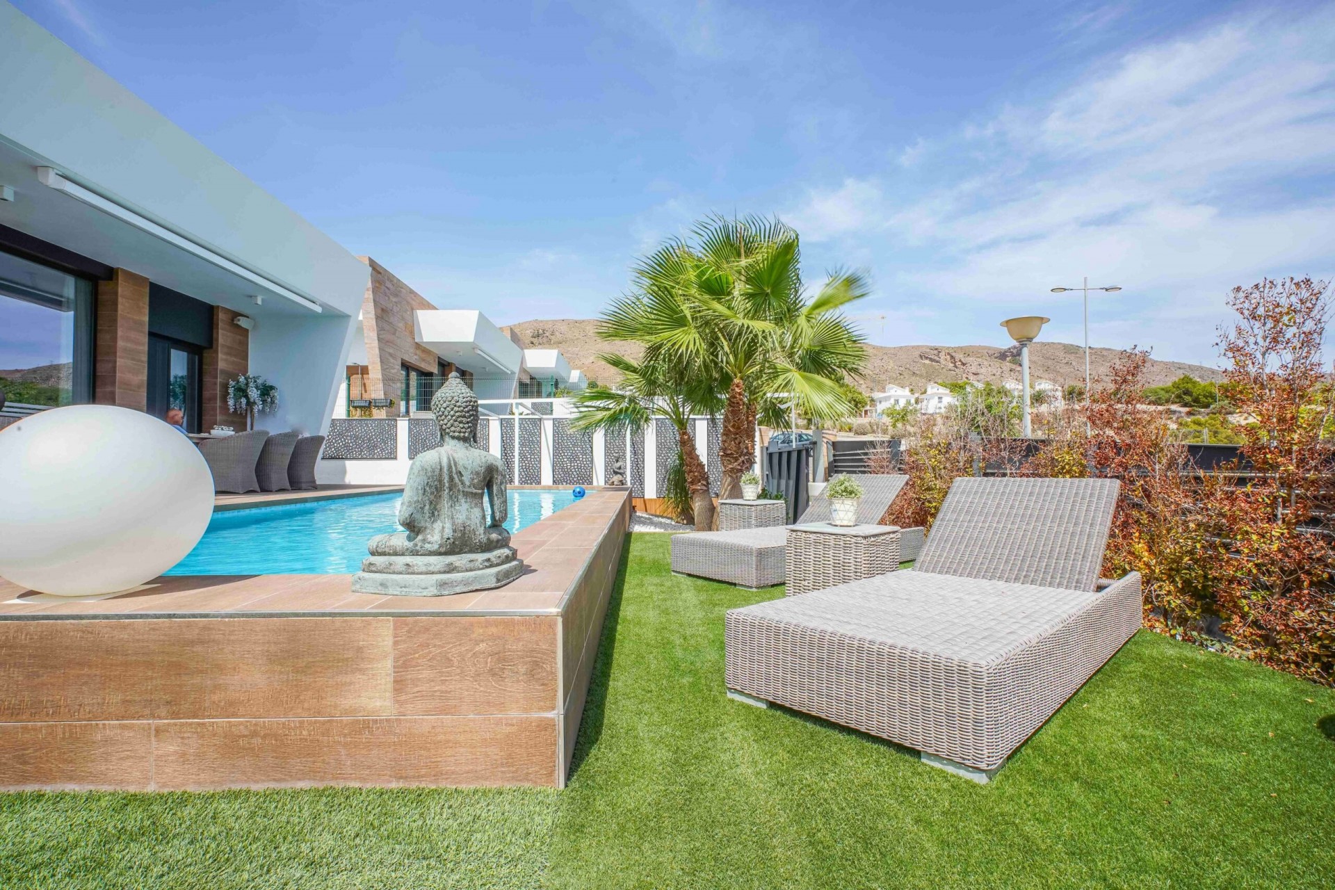 Resale - Villa -
Finestrat