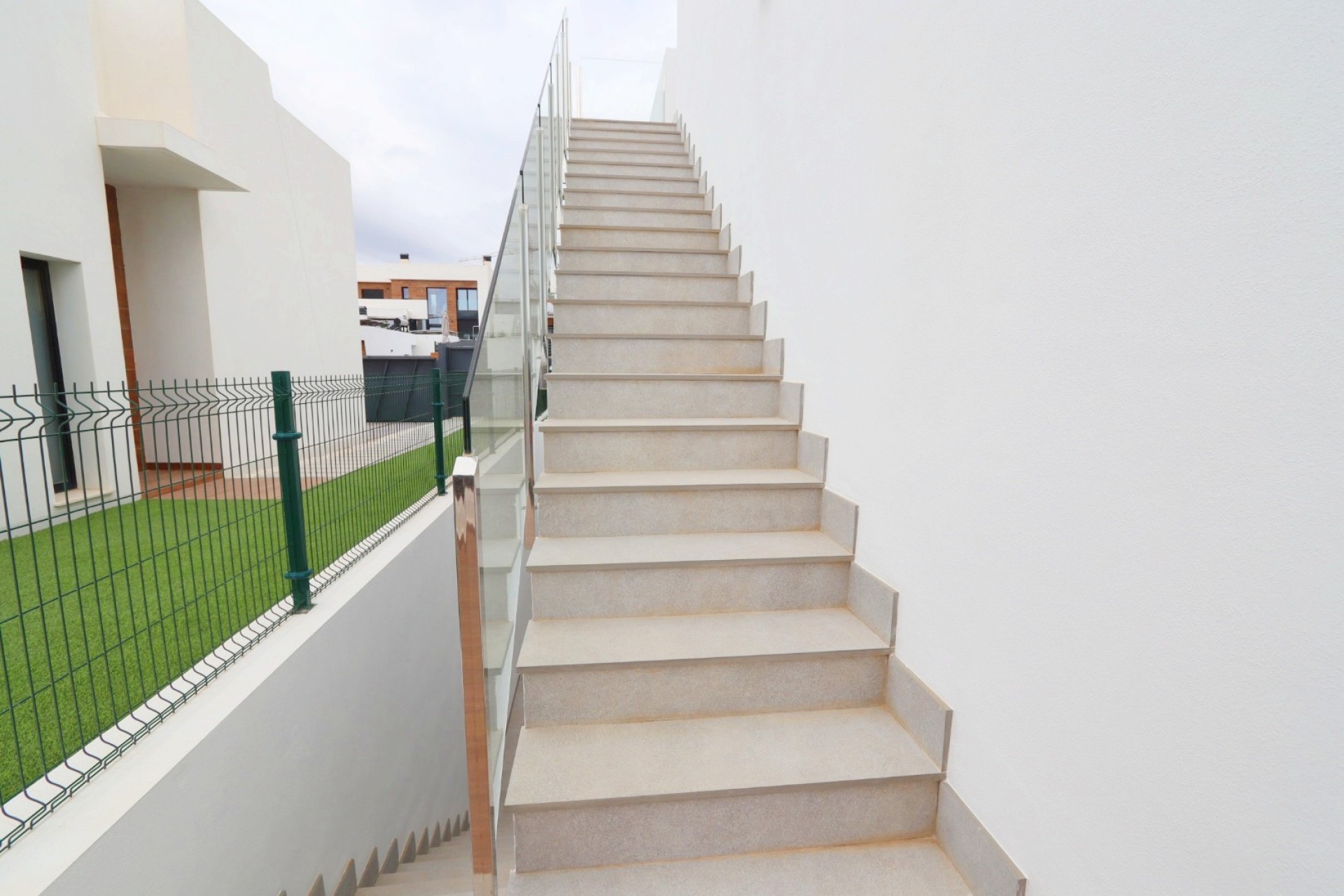 Resale - Villa -
Finestrat