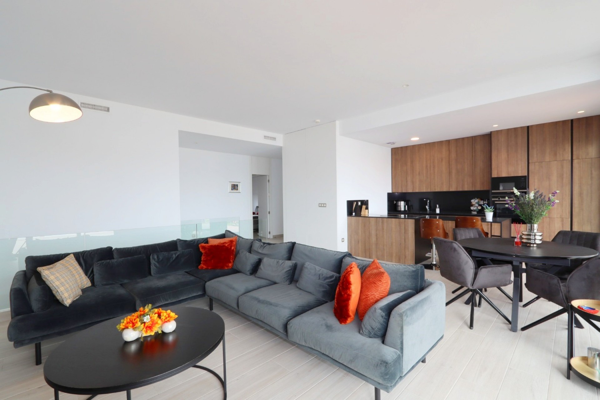 Resale - Villa -
Finestrat