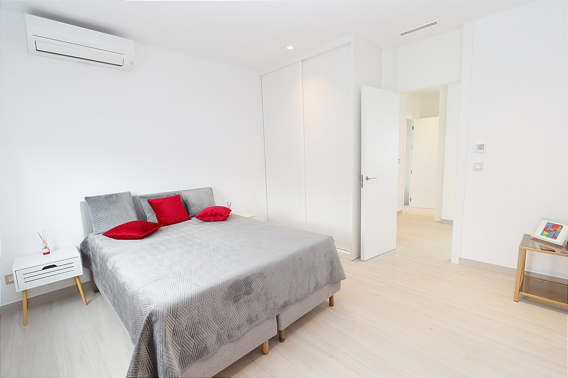 Resale - Villa -
Finestrat