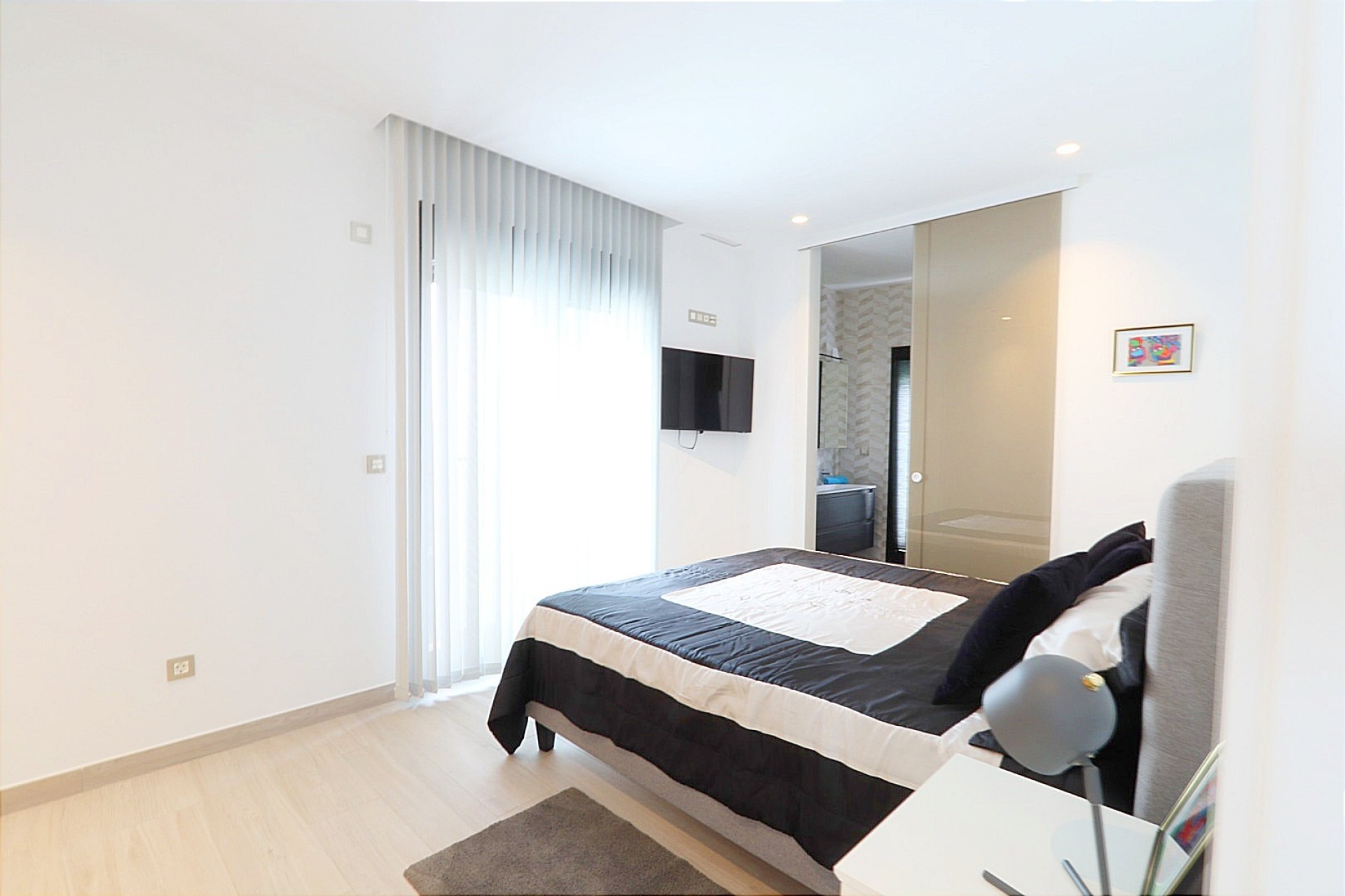 Resale - Villa -
Finestrat