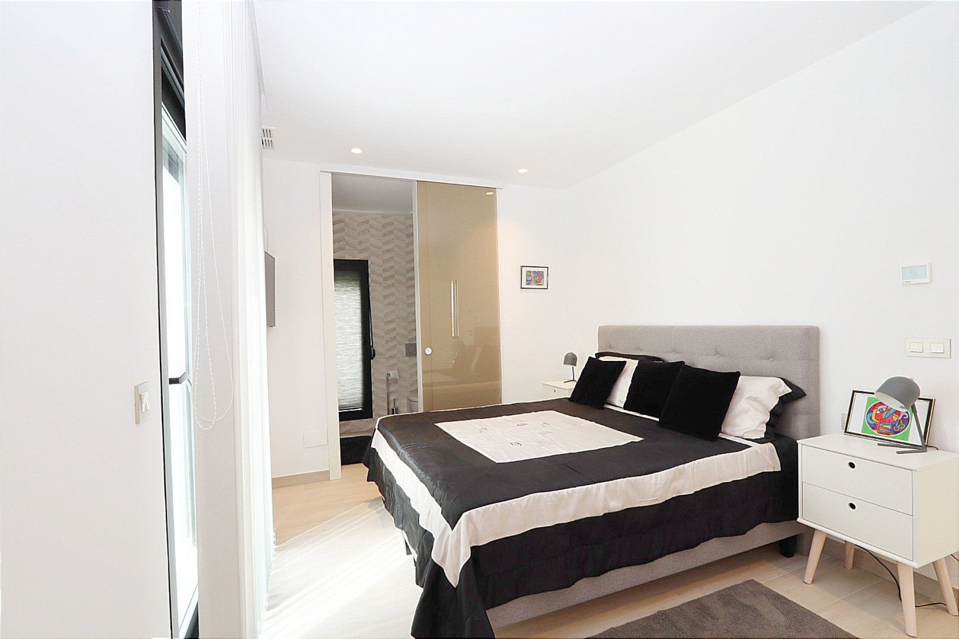 Resale - Villa -
Finestrat