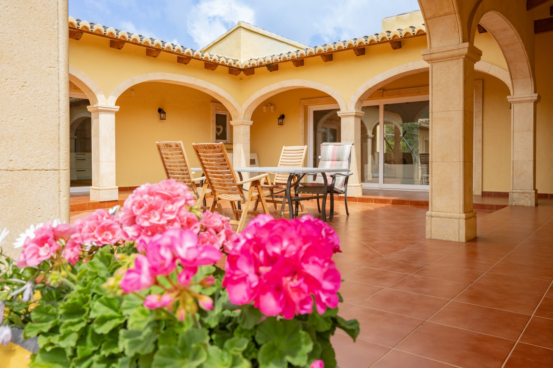 Resale - Villa -
Gata de Gorgos