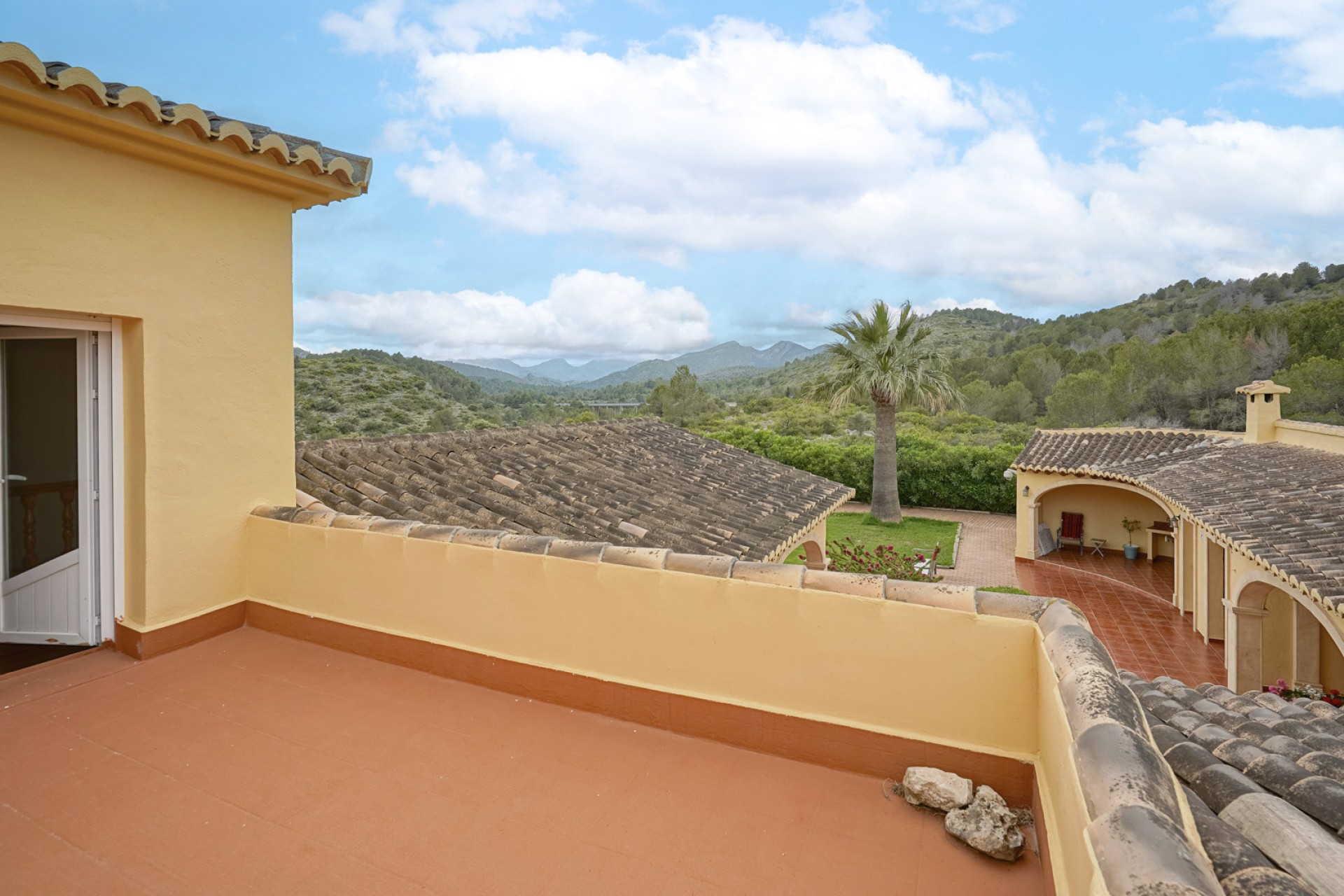 Resale - Villa -
Gata de Gorgos