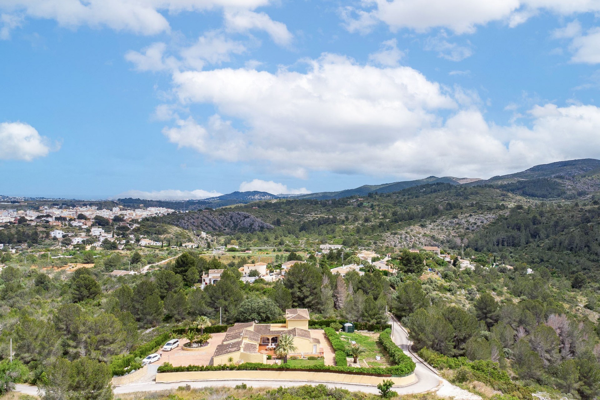 Resale - Villa -
Gata de Gorgos