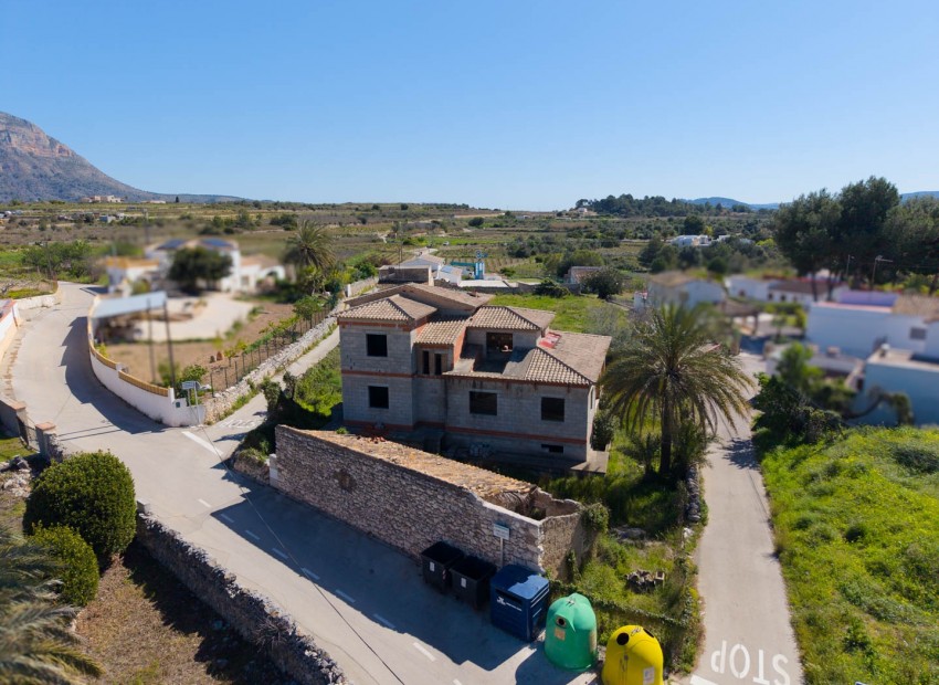 Resale - Villa -
Gata de Gorgos