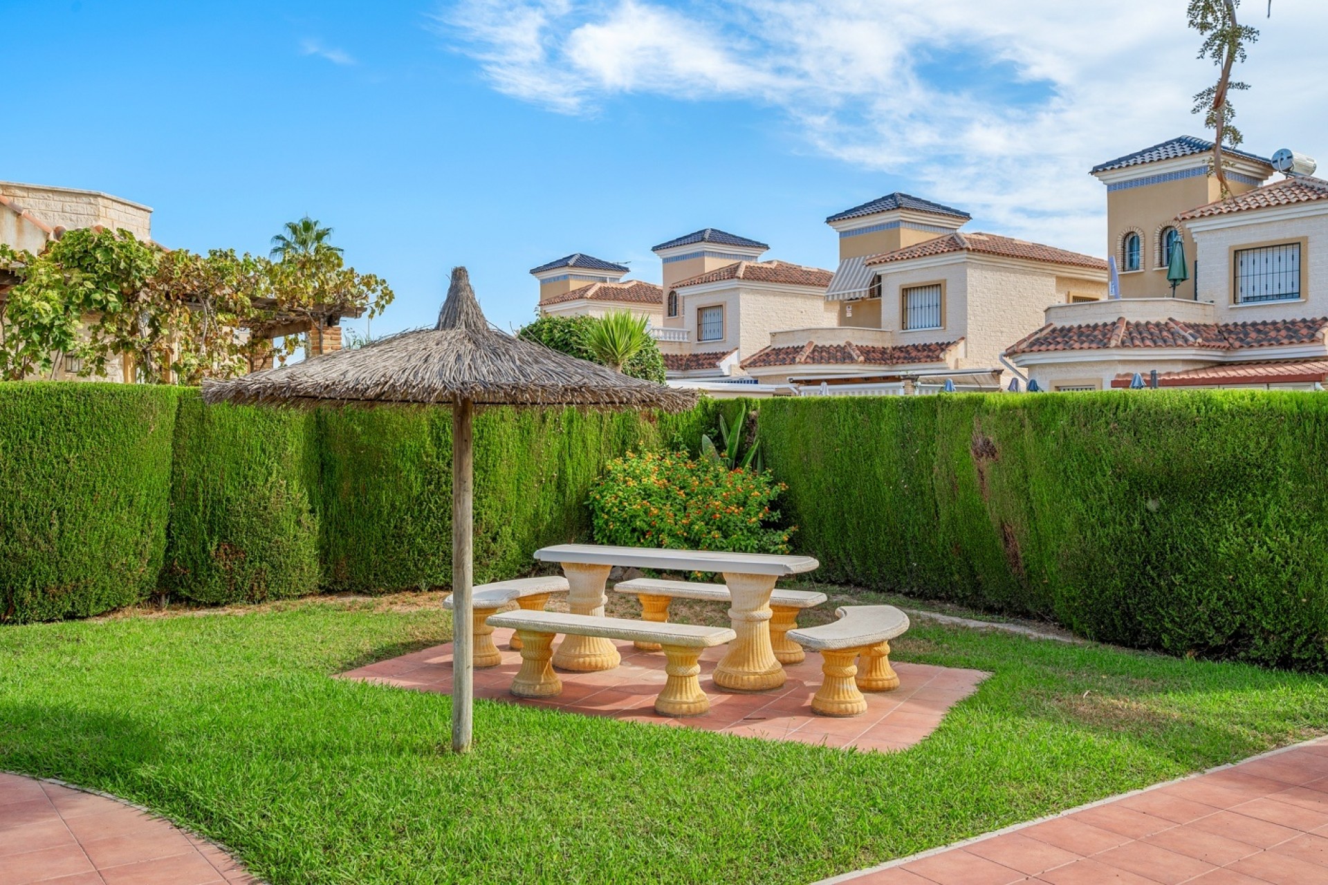 Resale - Villa -
Guardamar del Segura