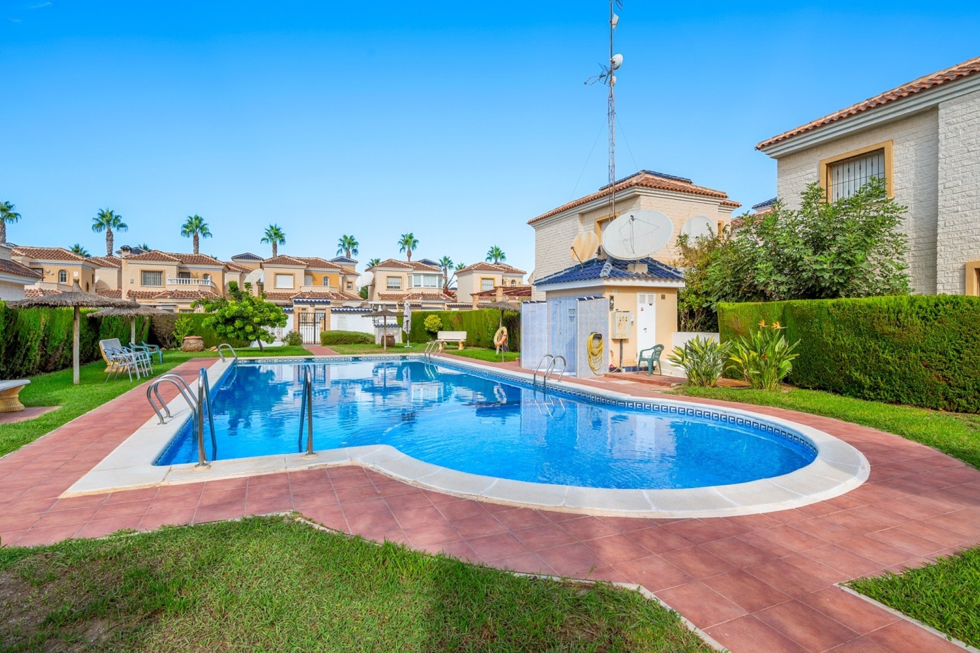 Resale - Villa -
Guardamar del Segura