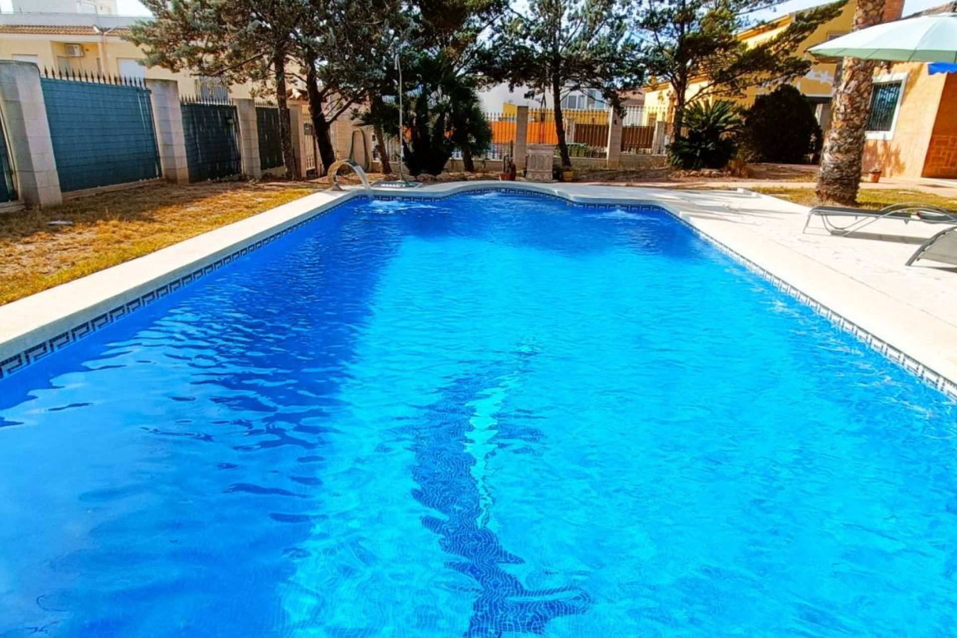 Resale - Villa -
Hondón de los Fráiles