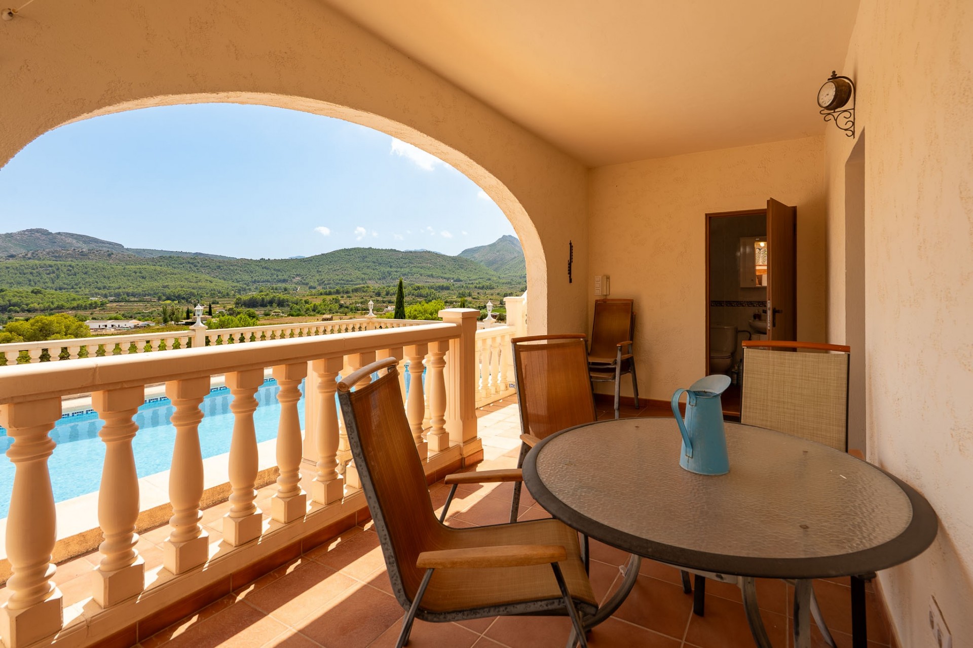 Resale - Villa -
Jalón - La Almazara