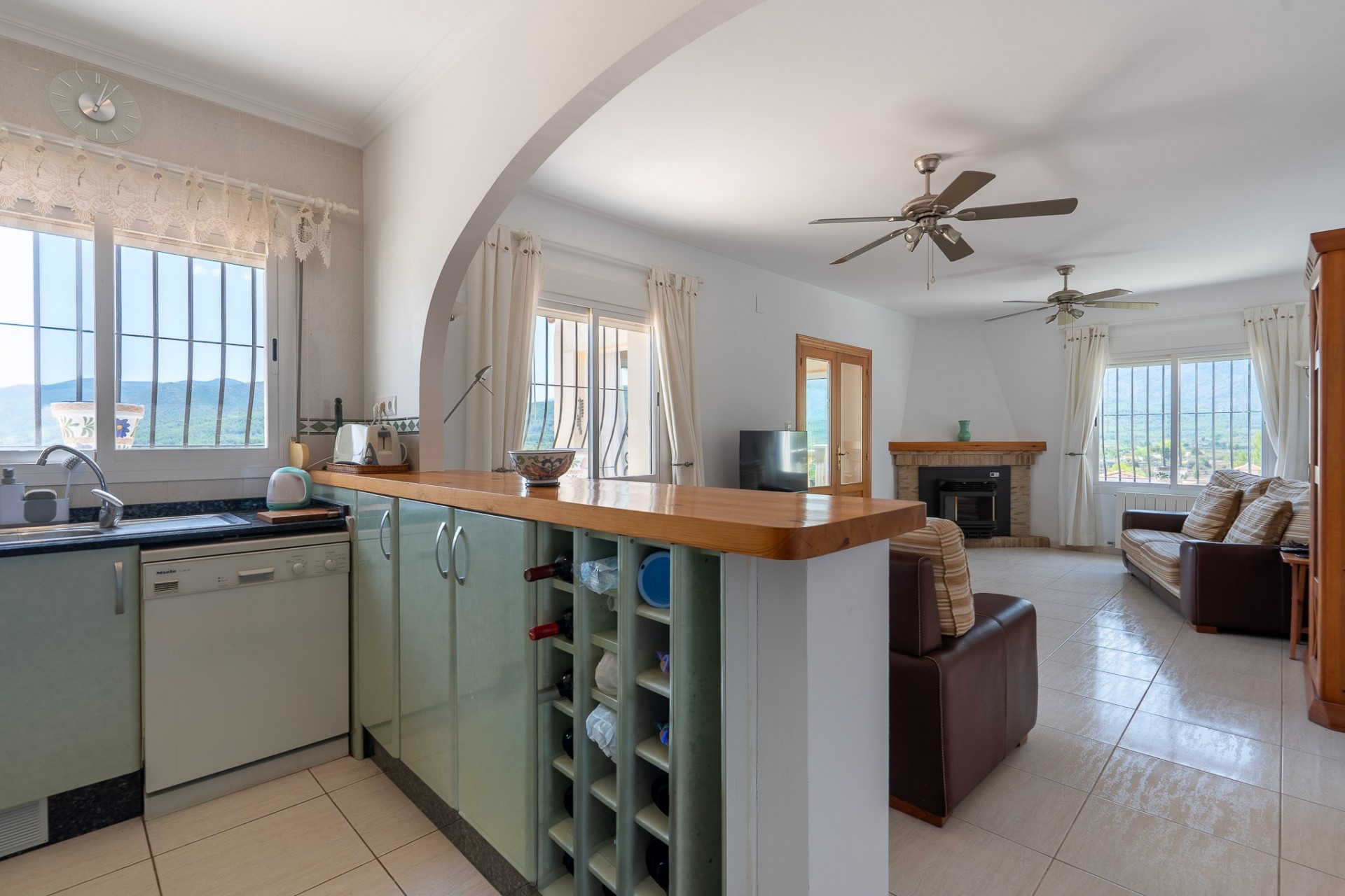 Resale - Villa -
Jalón - La Almazara