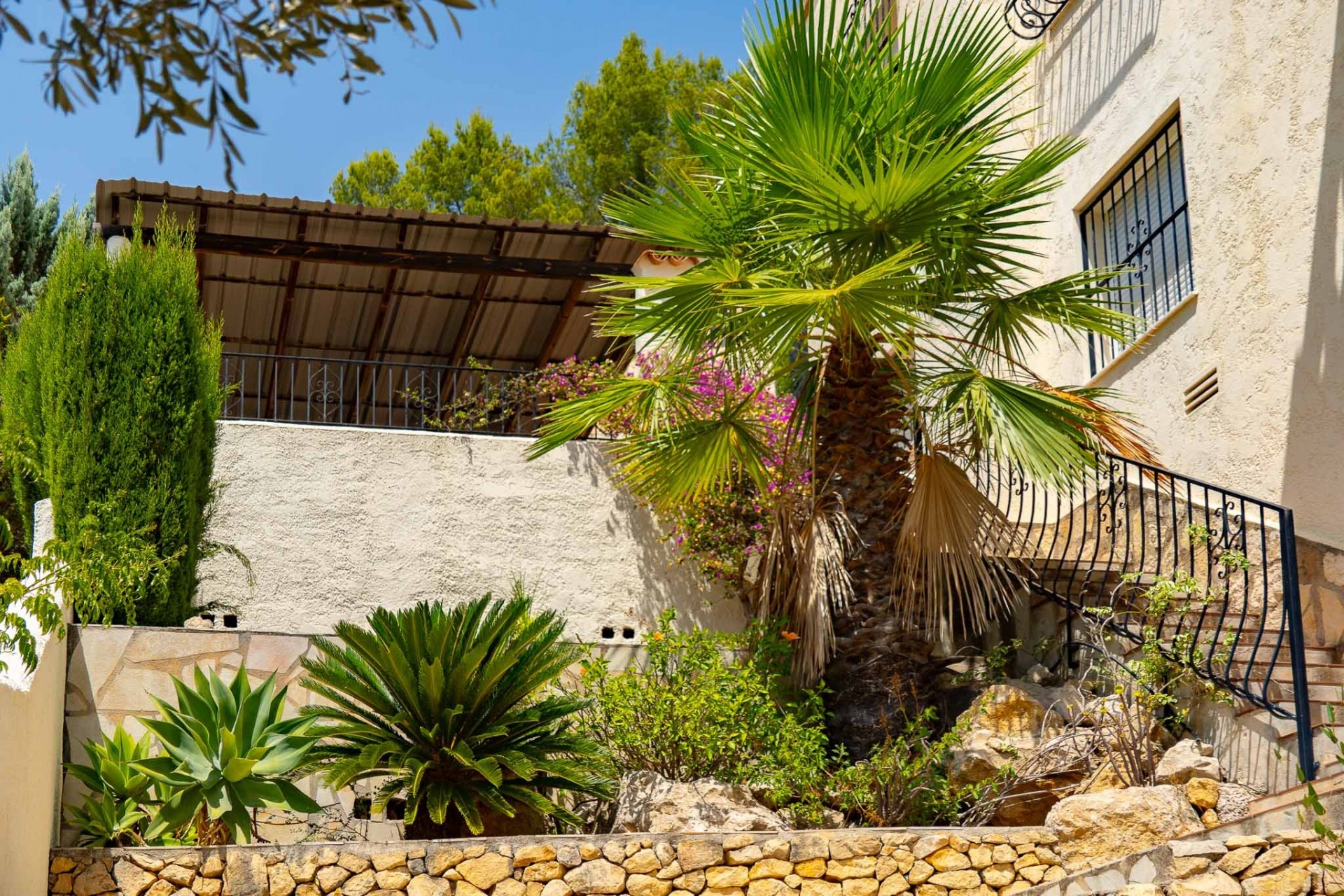 Resale - Villa -
Jalón - La Almazara