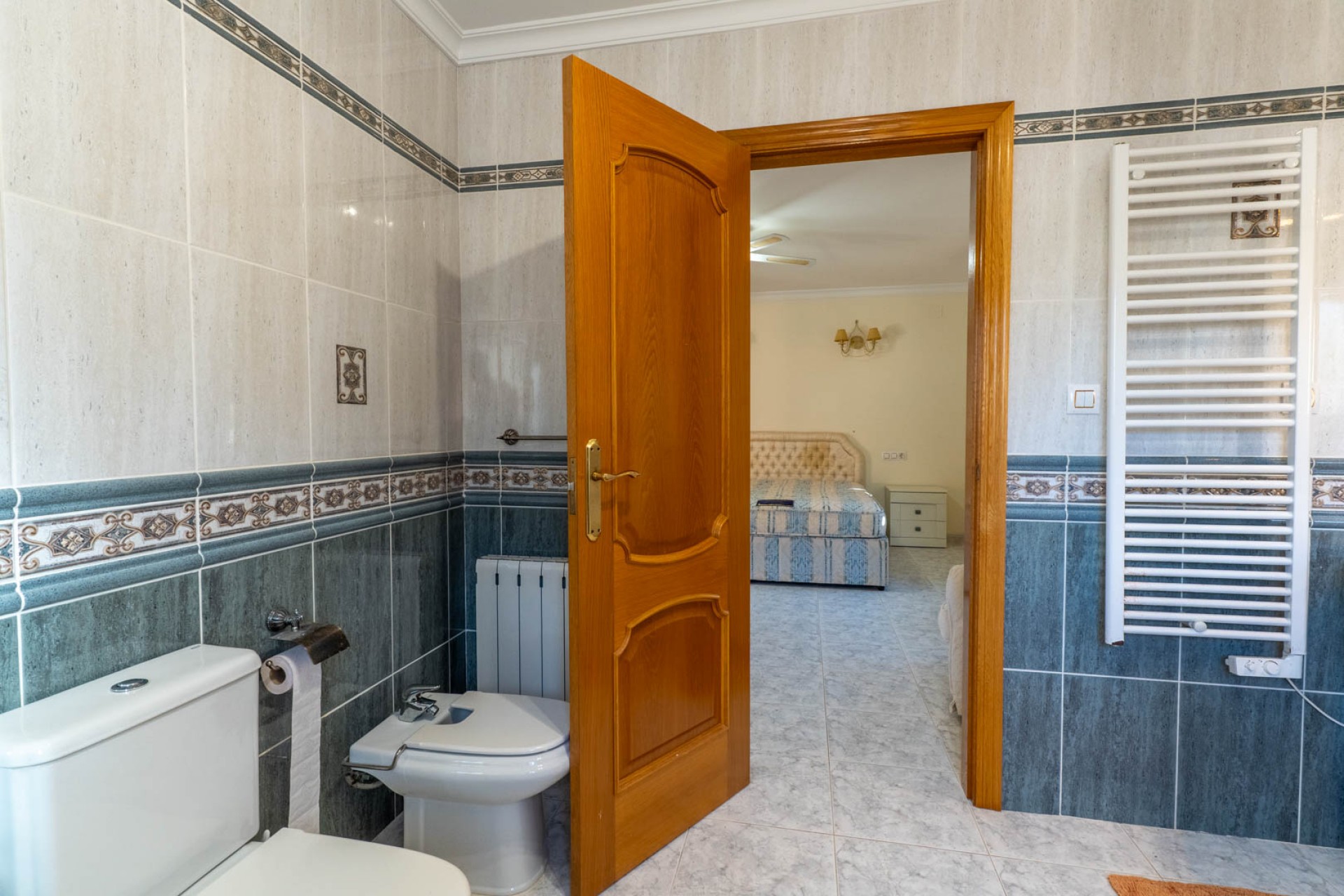 Resale - Villa -
Jalón