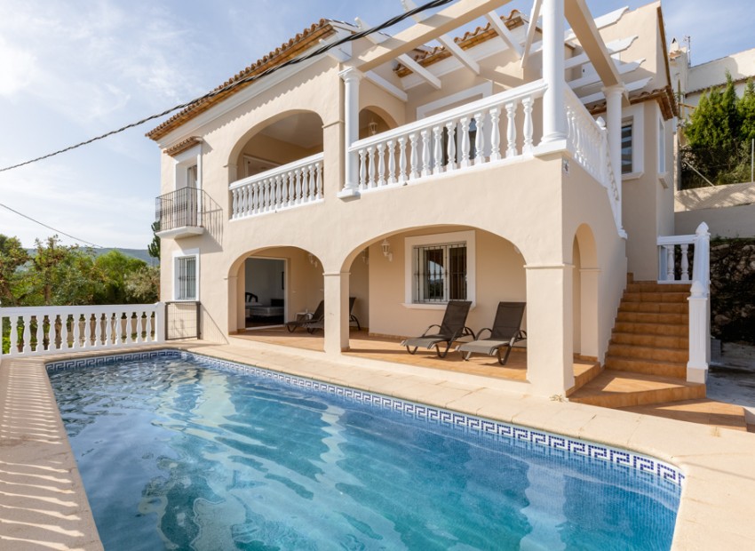 Resale - Villa -
Jávea - adsubia-toscamar