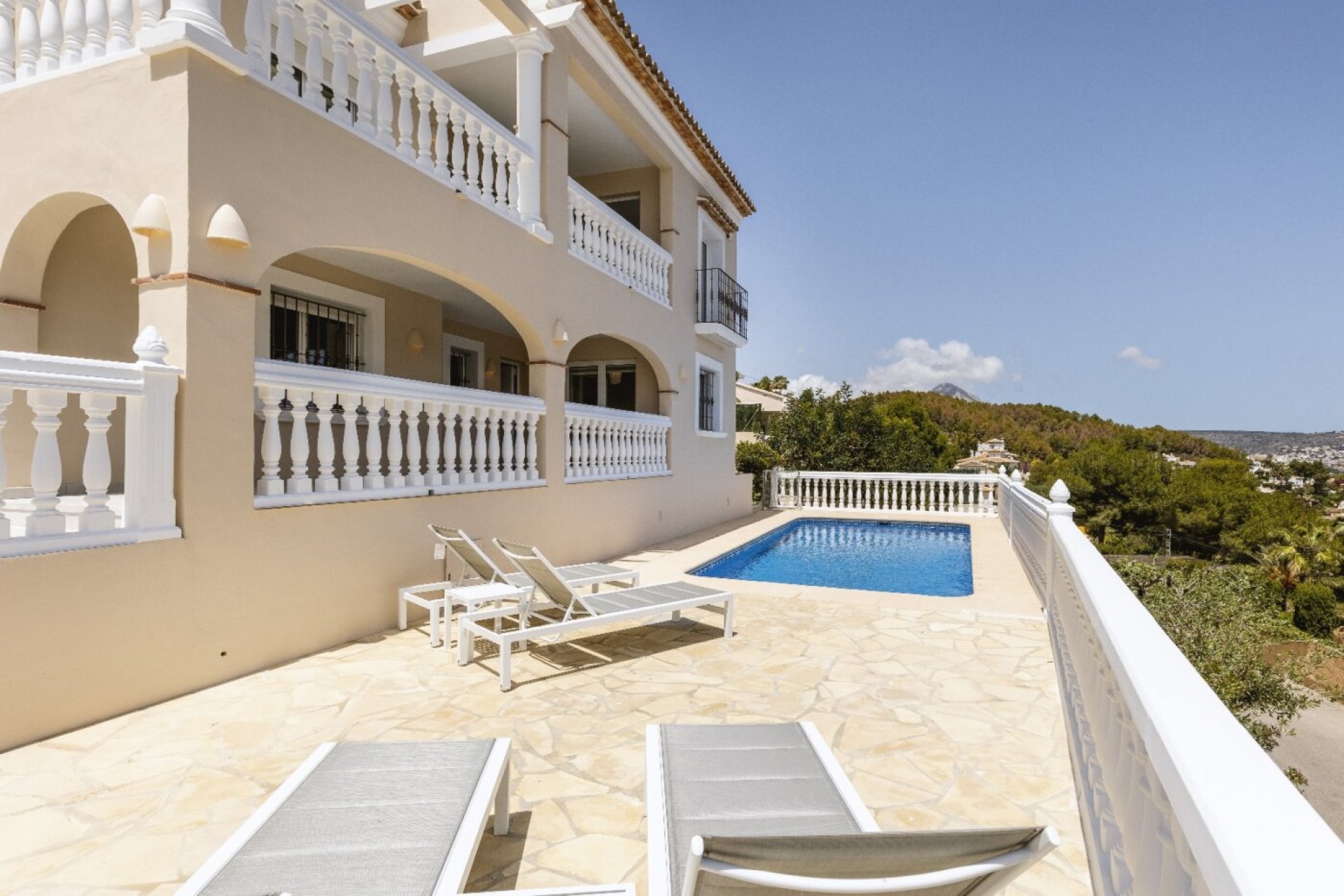 Resale - Villa -
Jávea - adsubia-toscamar