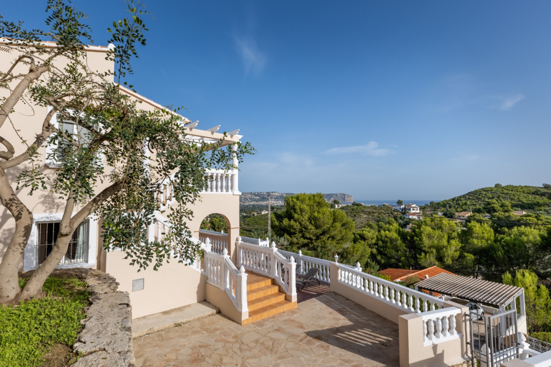 Resale - Villa -
Jávea - adsubia-toscamar