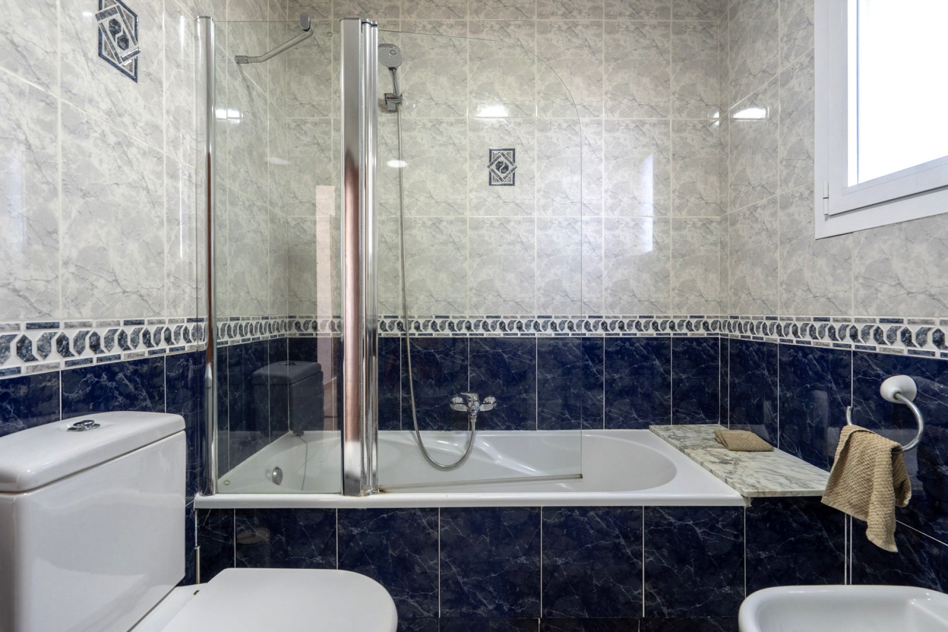 Resale - Villa -
Jávea - Ambolo