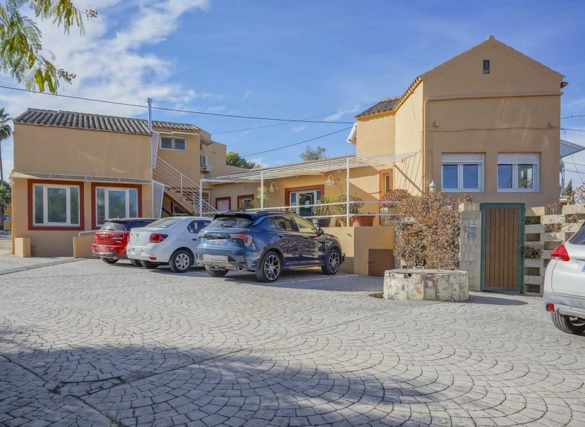 Resale - Villa -
Jávea - Arenal