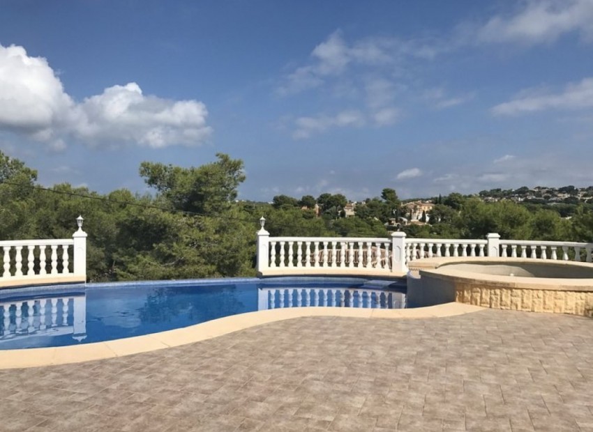 Resale - Villa -
Jávea - Balcon al Mar