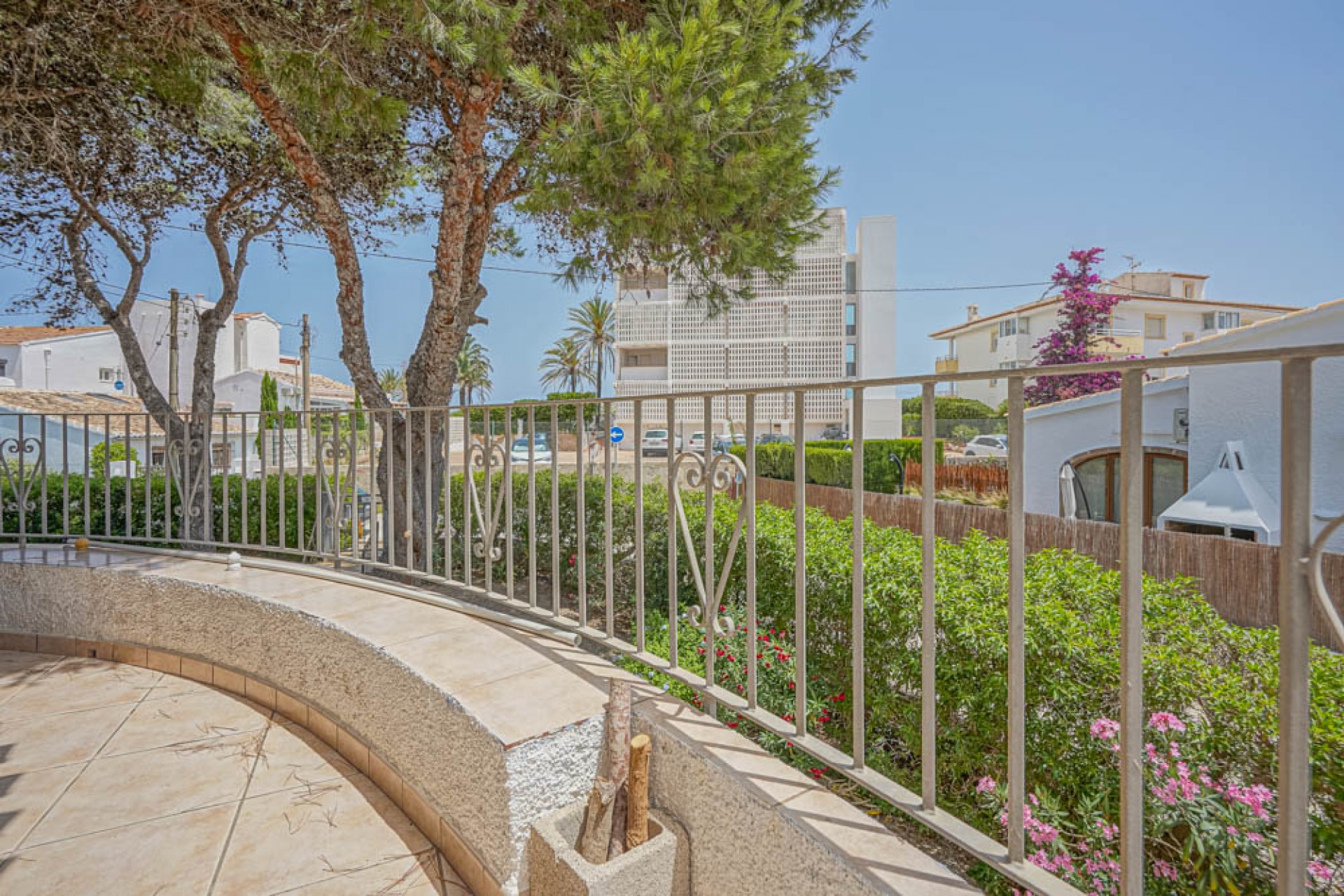 Resale - Villa -
Jávea - Cala Blanca