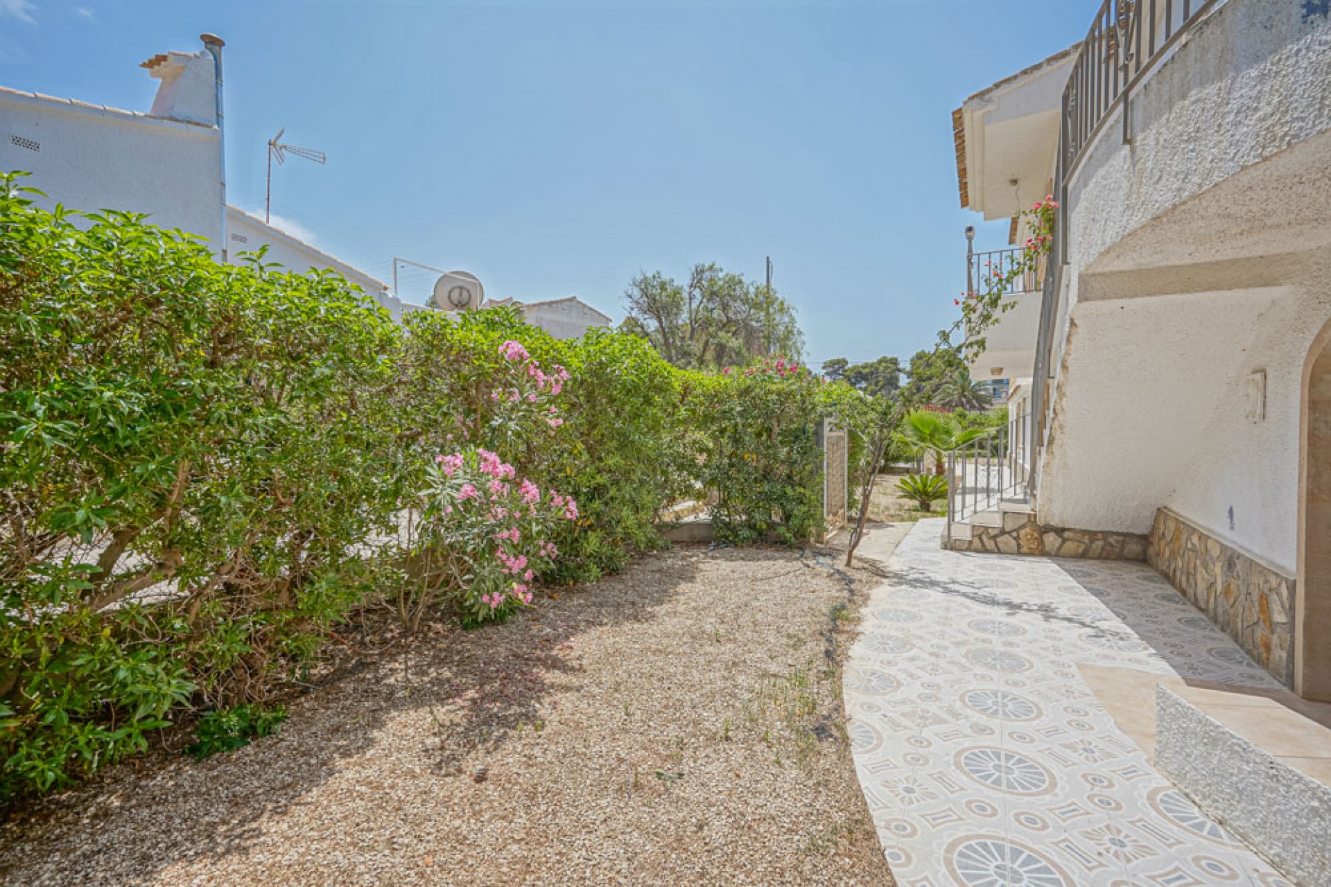 Resale - Villa -
Jávea - Cala Blanca