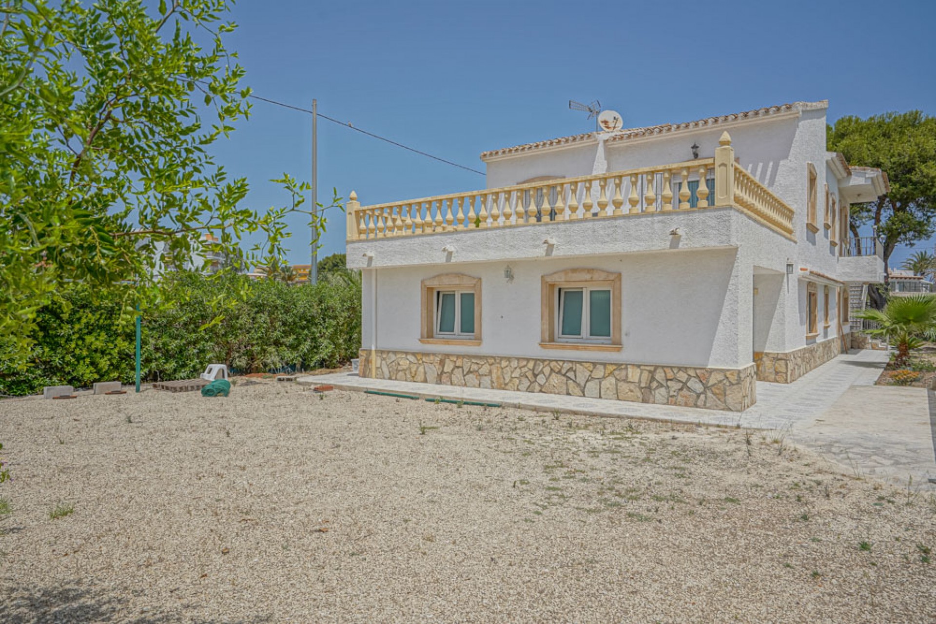 Resale - Villa -
Jávea - Cala Blanca