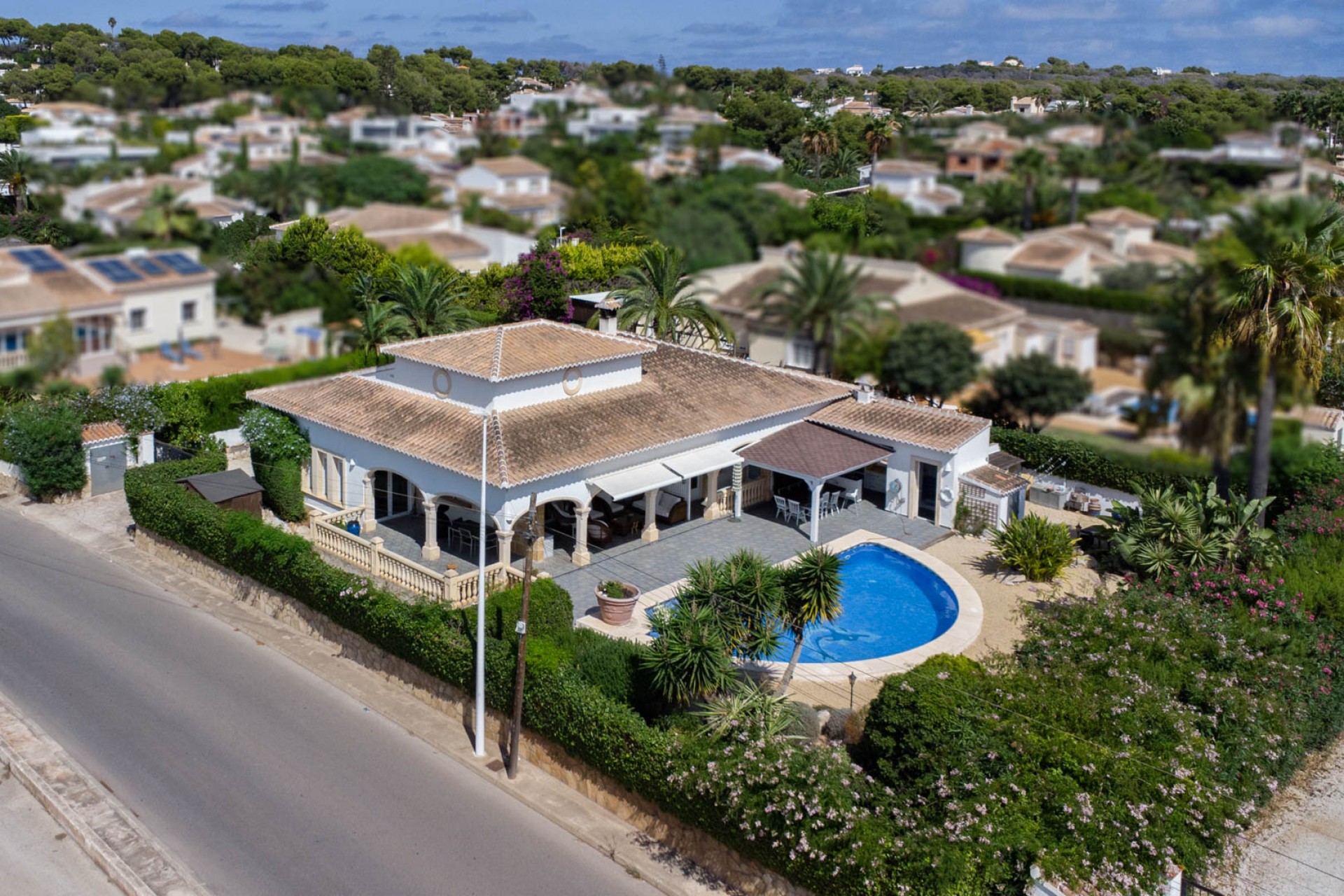 Resale - Villa -
Jávea - Costa Nova
