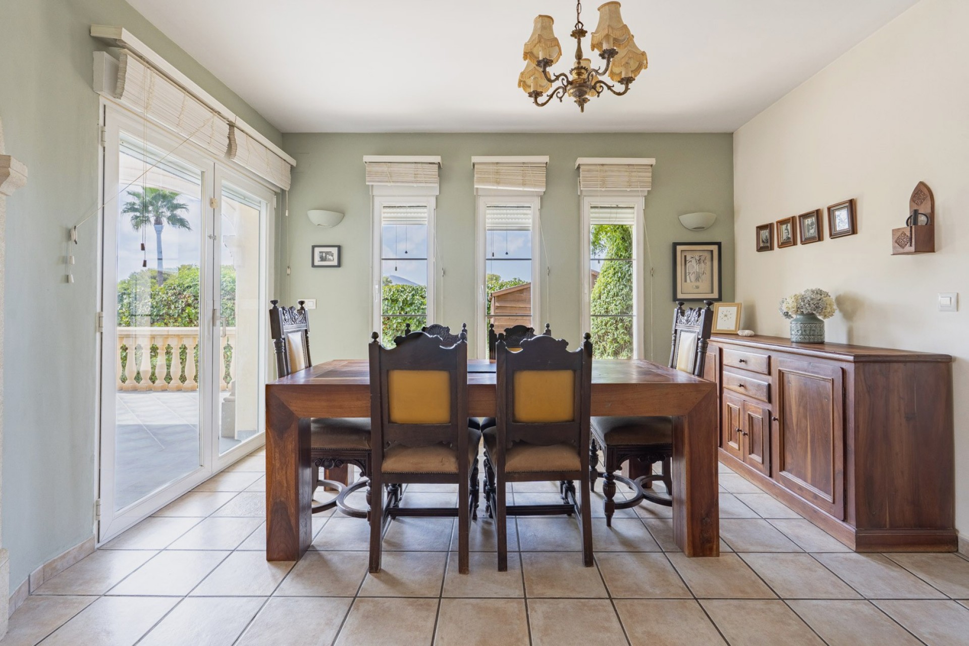 Resale - Villa -
Jávea - Costa Nova