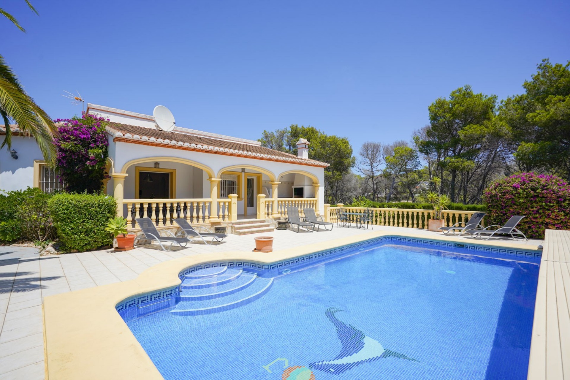 Resale - Villa -
Jávea - Costa Nova