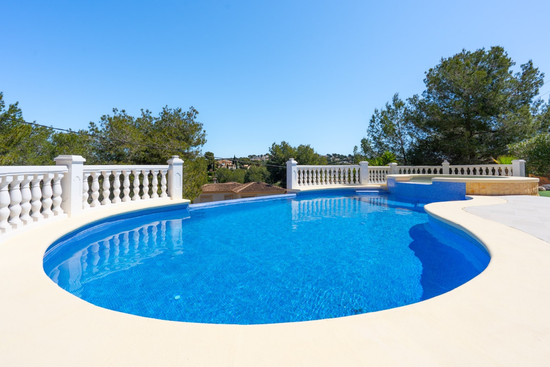 Resale - Villa -
Jávea - Costa Nova
