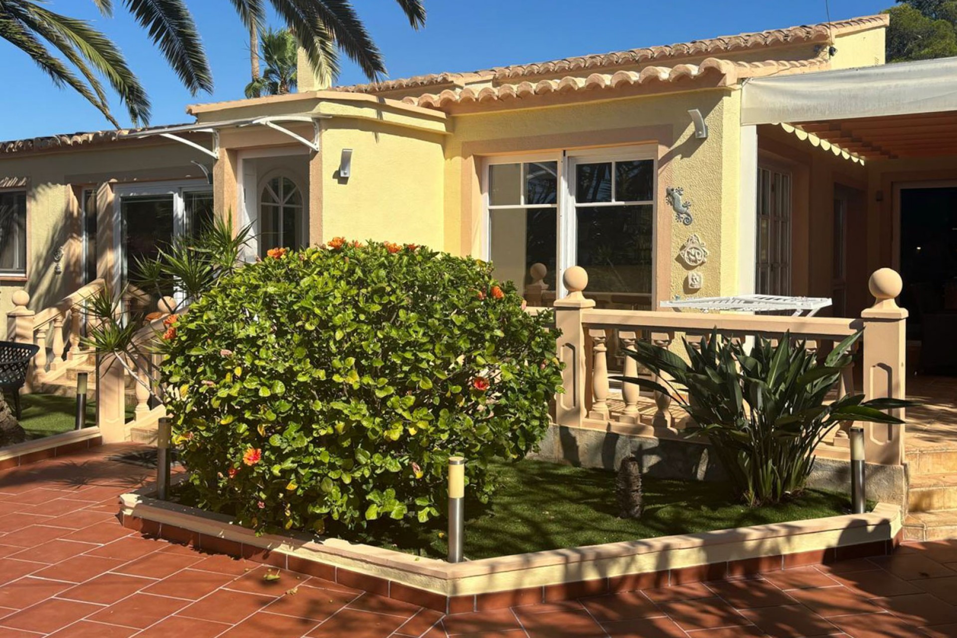 Resale - Villa -
Jávea - Costa Nova