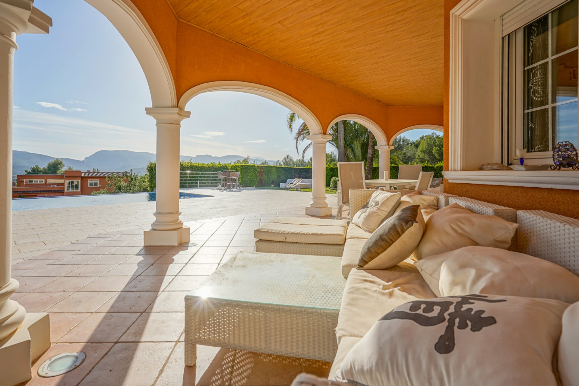 Resale - Villa -
Jávea - El Garroferal